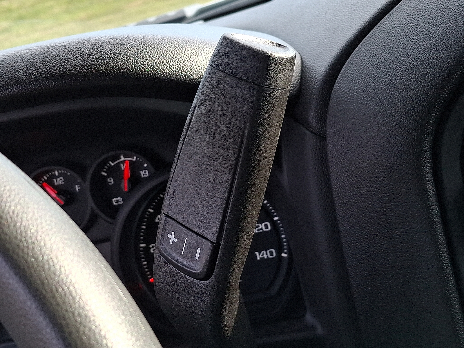 2025 Chevrolet Silverado 3500HD Chassis Work Truck - Summit White - GAZ exterior view 12