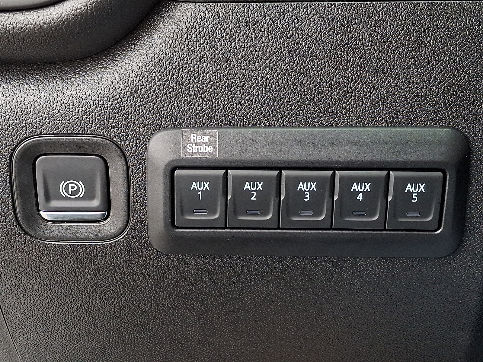 2025 Chevrolet Silverado 3500HD Chassis Work Truck - Summit White - GAZ exterior view 17