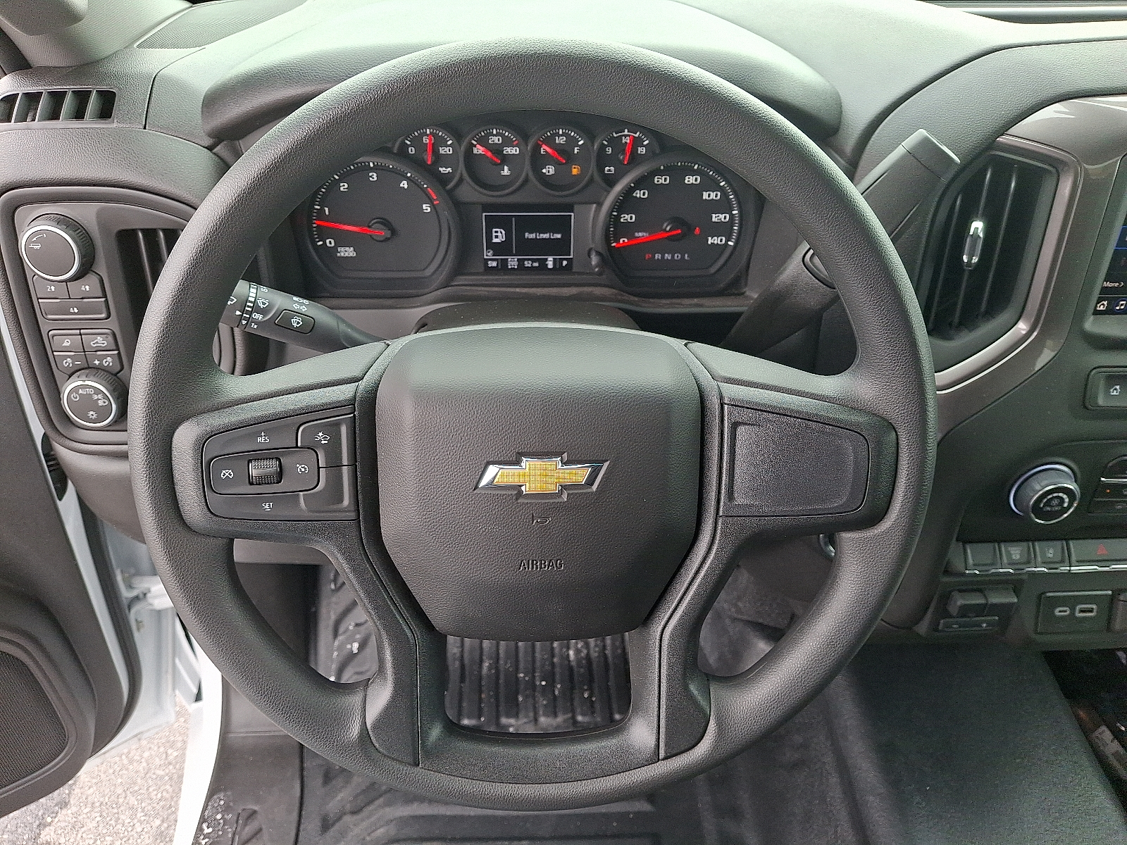 2025 Chevrolet Silverado 3500HD Chassis Work Truck - Summit White - GAZ exterior view 11