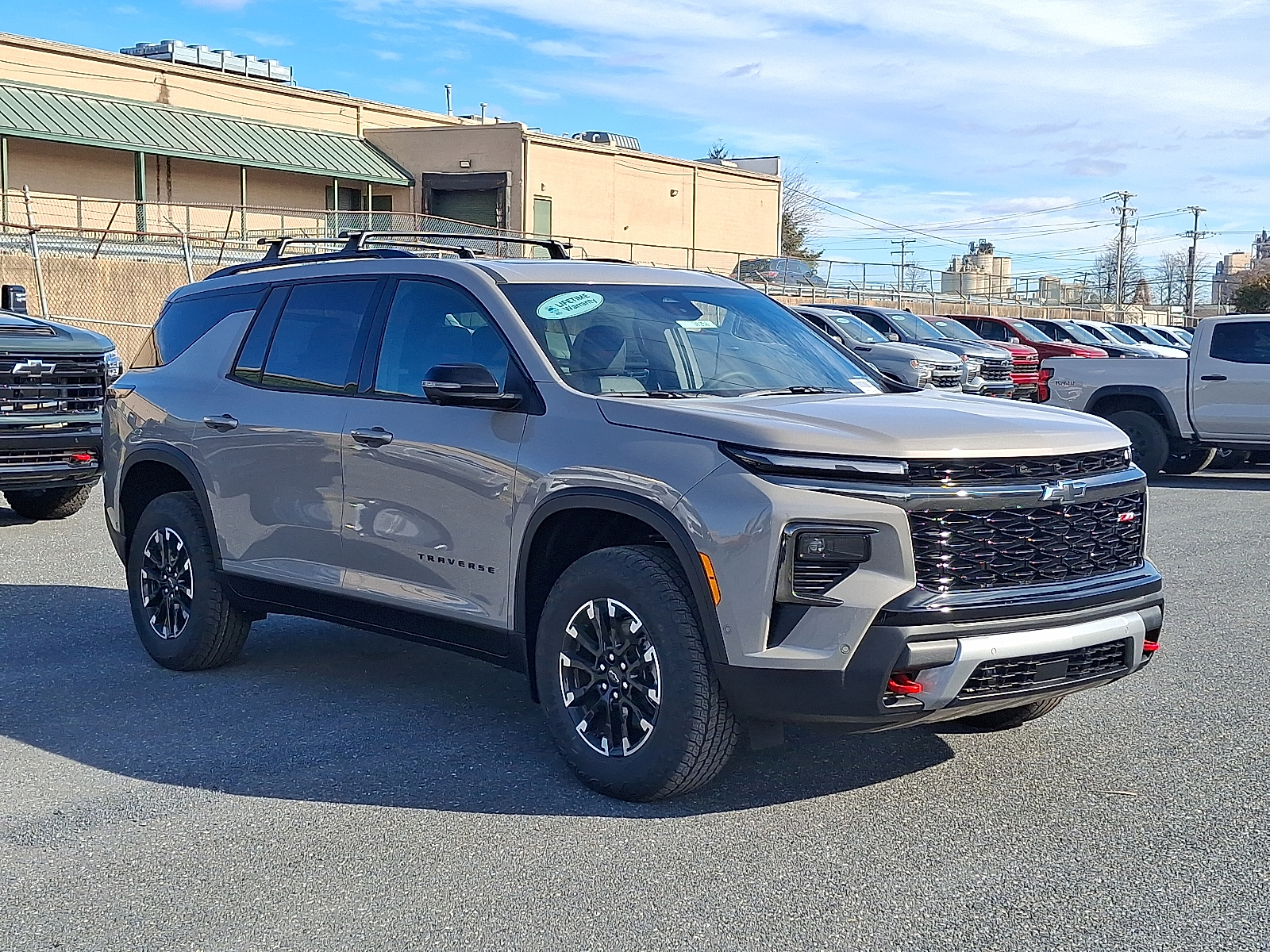 2026 Chevrolet Traverse AWD Z71 - Sandstone Gray - GFR exterior view 7