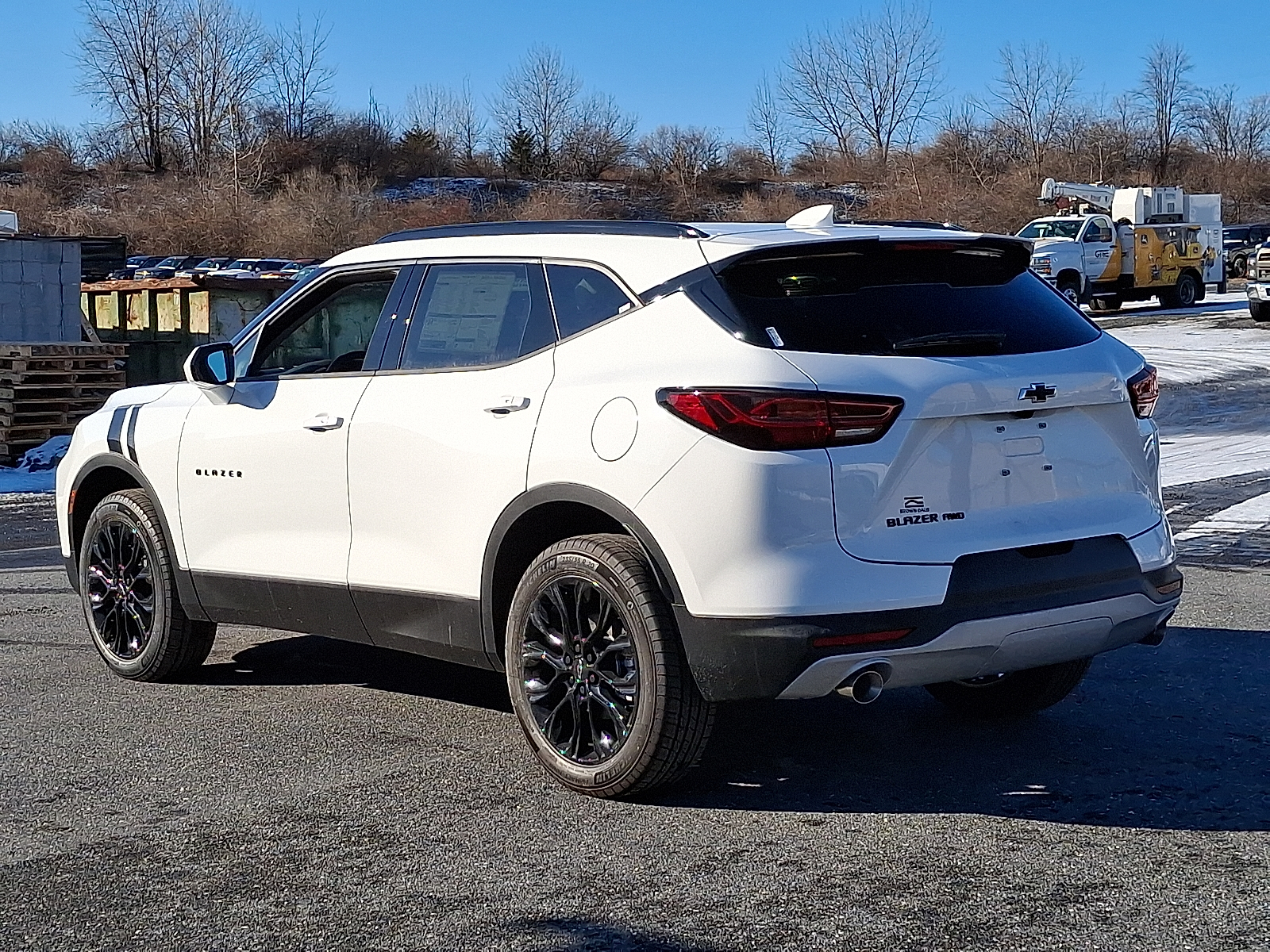 2026 Chevrolet Blazer LT - Summit White - GAZ exterior view 4