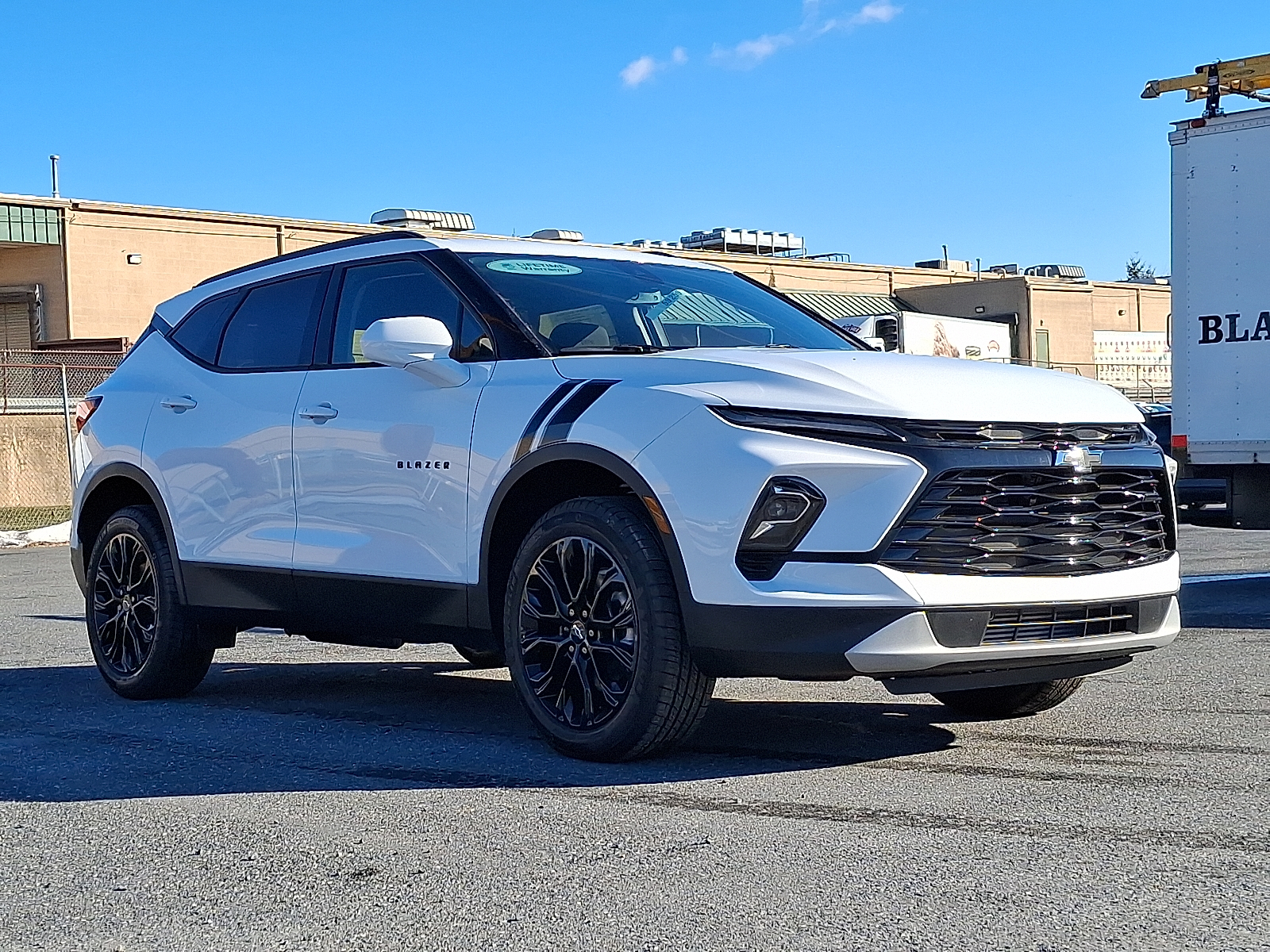2026 Chevrolet Blazer LT - Summit White - GAZ exterior view 3