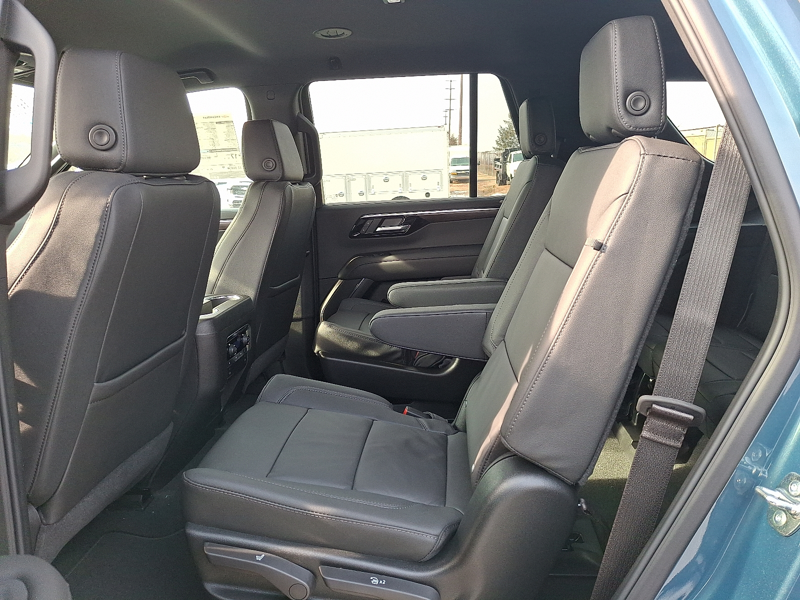 2026 Chevrolet Tahoe 4WD LT - Lakeshore Blue Metallic - GXP exterior view 10