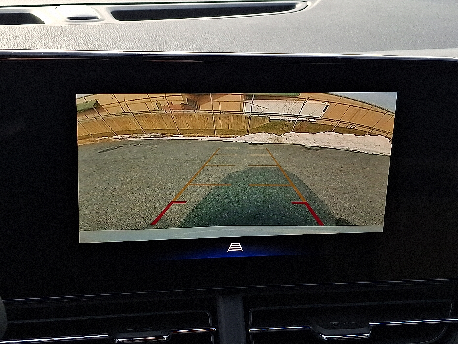 2026 Chevrolet Trax FWD LT - Summit White - GAZ exterior view 2