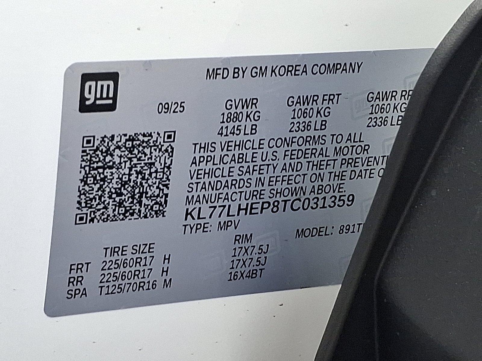 2026 Chevrolet Trax FWD LT - Summit White - GAZ exterior view 16