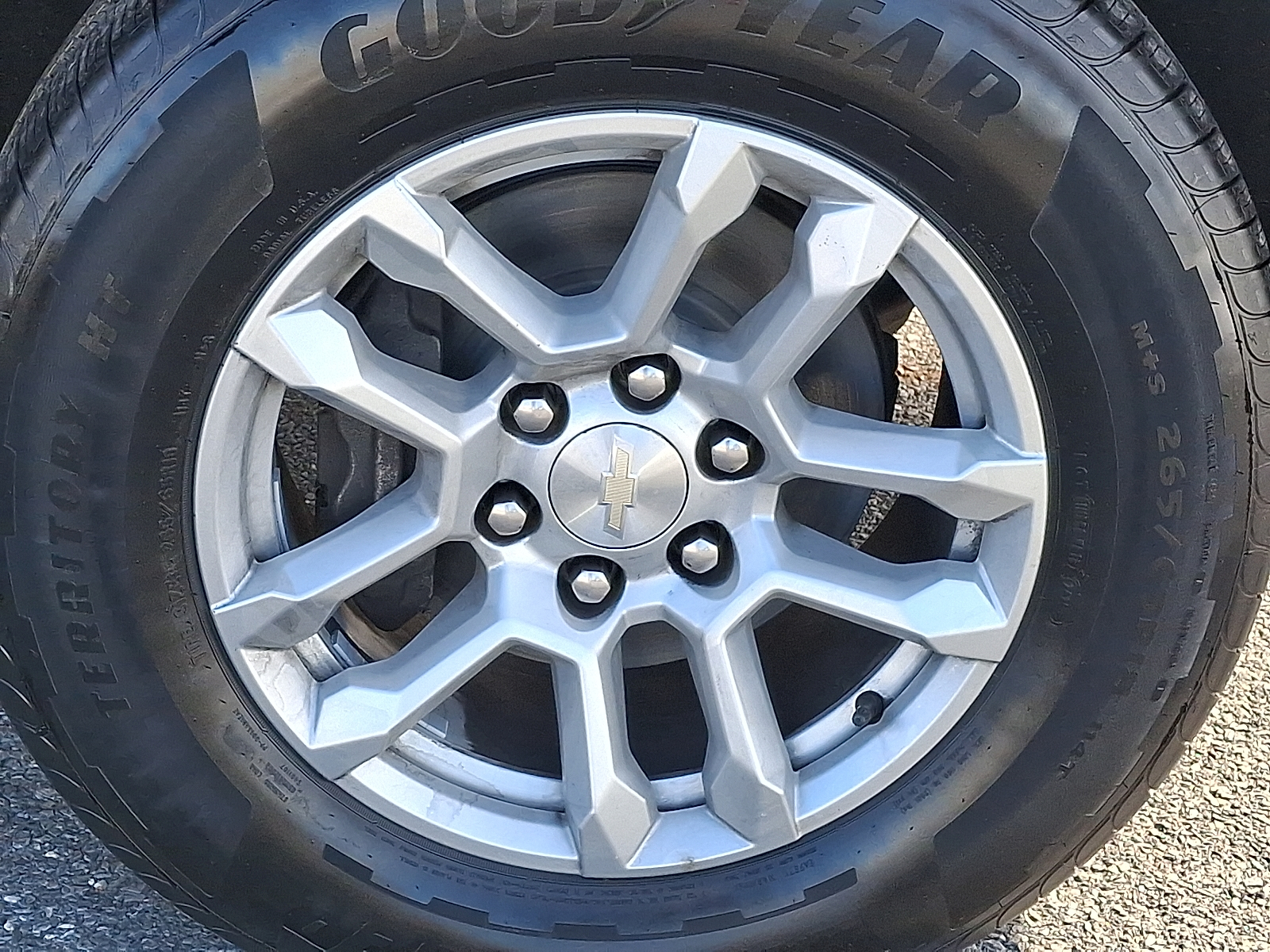 2022 Chevrolet Silverado 1500 4WD Crew Cab Short Bed LT with 2FL - Silver Ice Metallic - GAN exterior view 10