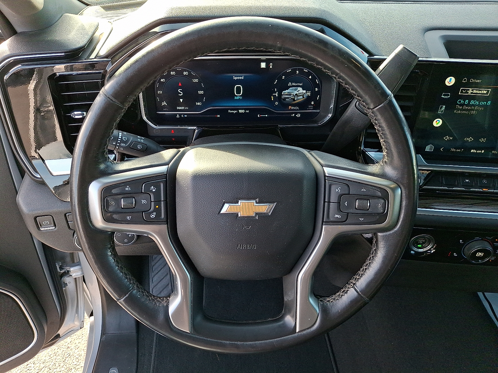 2022 Chevrolet Silverado 1500 4WD Crew Cab Short Bed LT with 2FL - Silver Ice Metallic - GAN exterior view 17