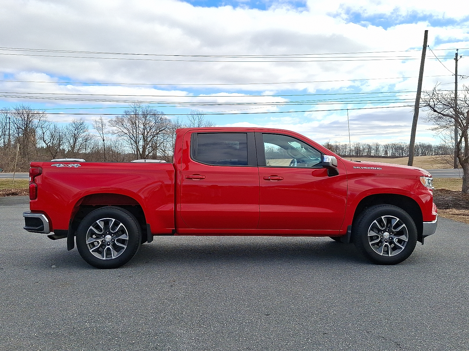 2022 Chevrolet Silverado 1500 4WD Crew Cab Short Bed LT with 2FL - Red Hot - G7C exterior view 10