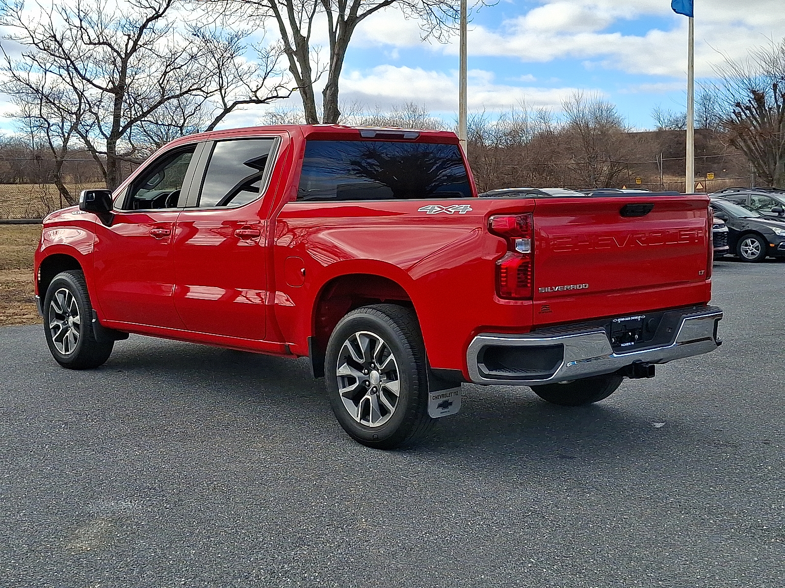 2022 Chevrolet Silverado 1500 4WD Crew Cab Short Bed LT with 2FL - Red Hot - G7C exterior view 7