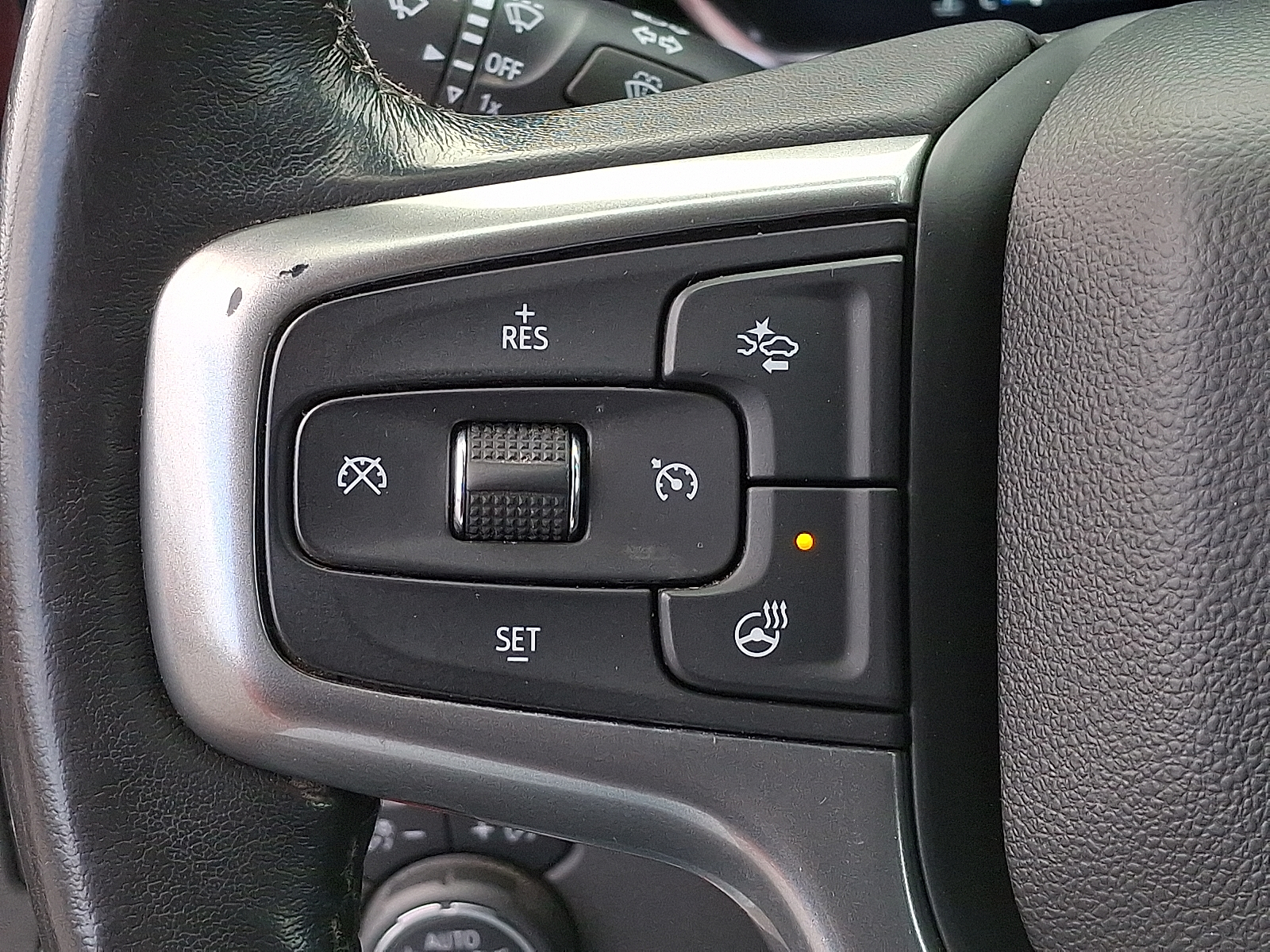 2022 Chevrolet Silverado 1500 4WD Crew Cab Short Bed LT with 2FL - Red Hot - G7C exterior view 18