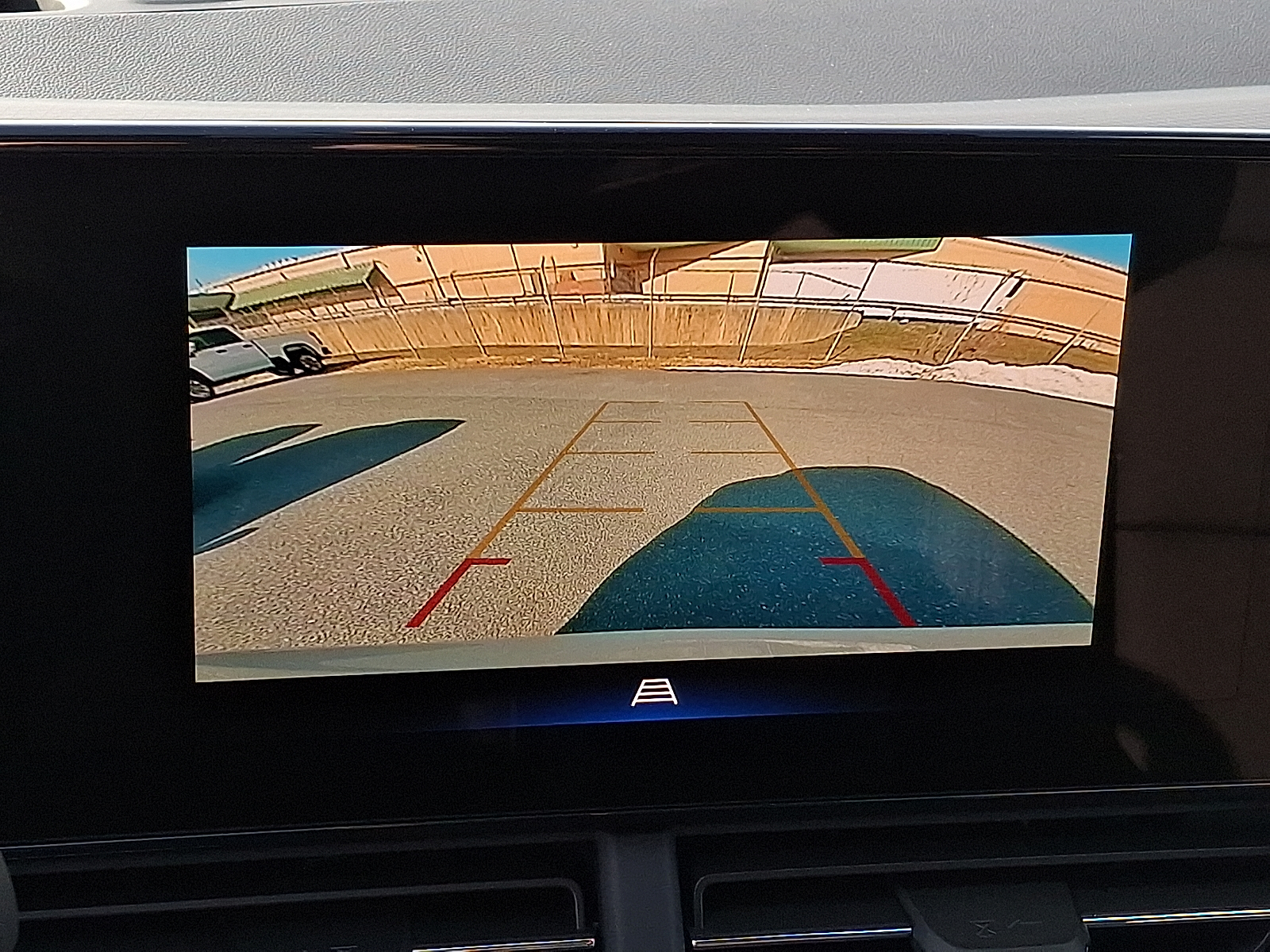 2026 Chevrolet Trax FWD 2RS - White Sands - G42 exterior view 3