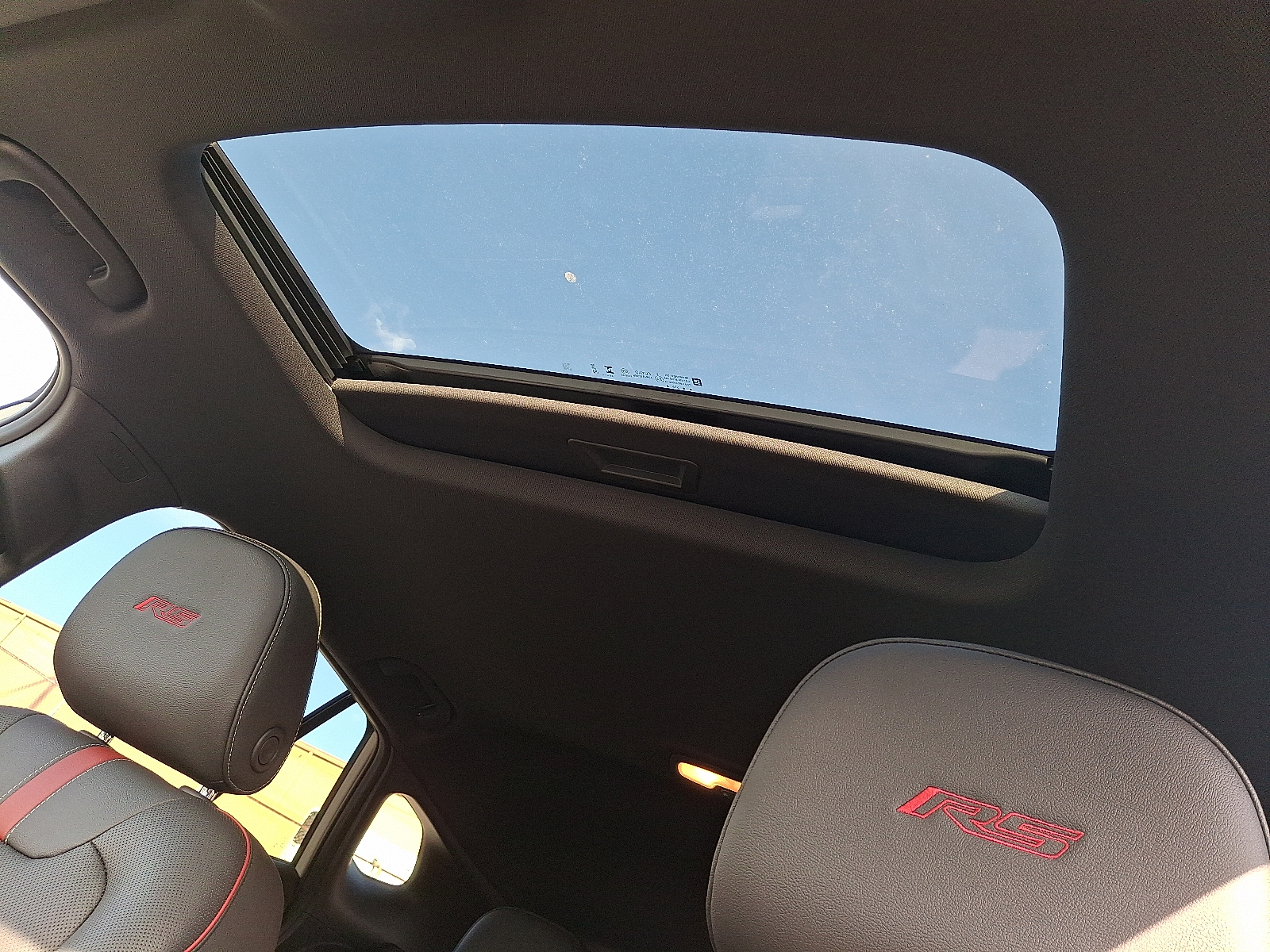 2026 Chevrolet Trax FWD 2RS - White Sands - G42 exterior view 2