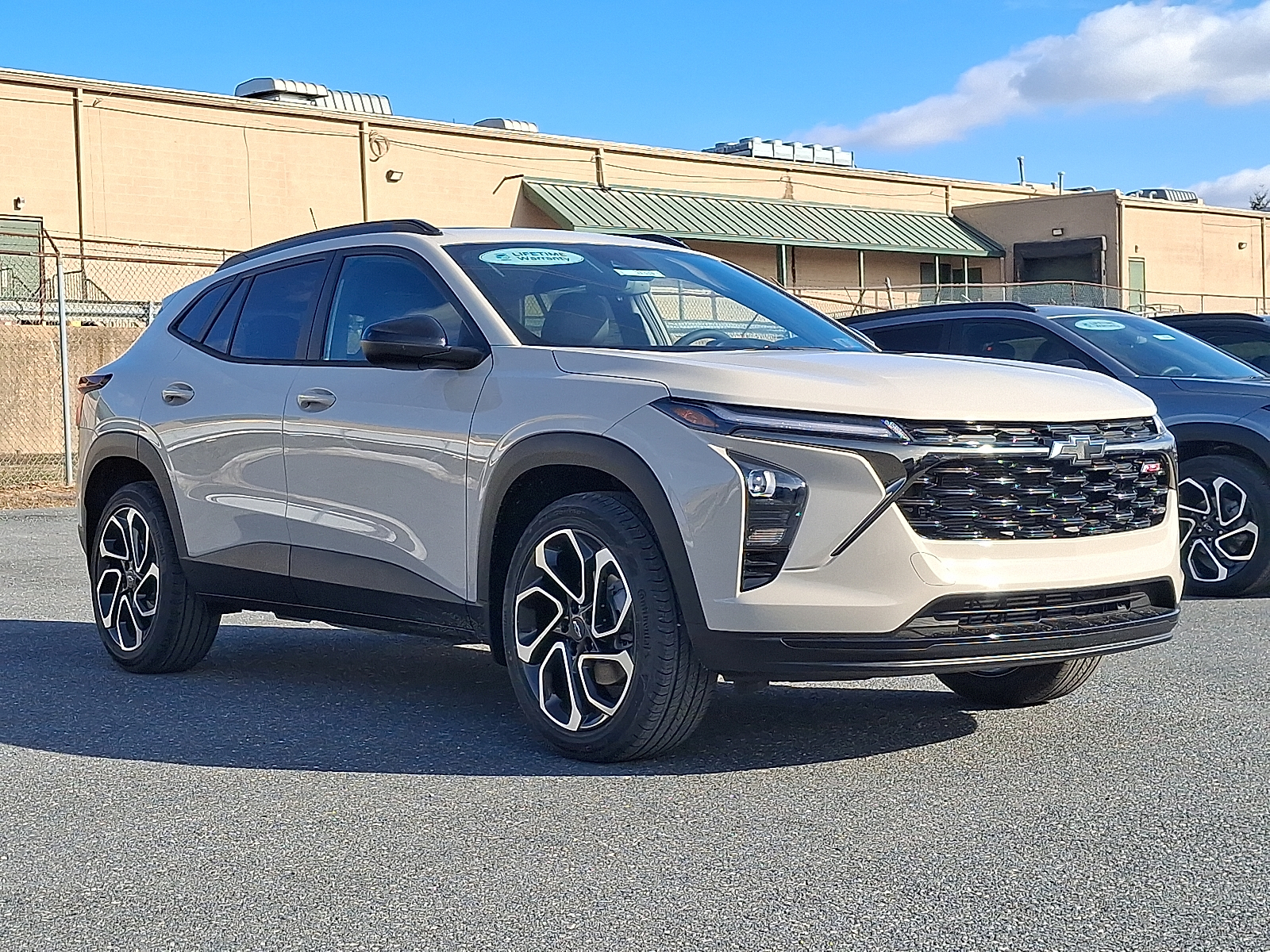 2026 Chevrolet Trax FWD 2RS - White Sands - G42 exterior view 6