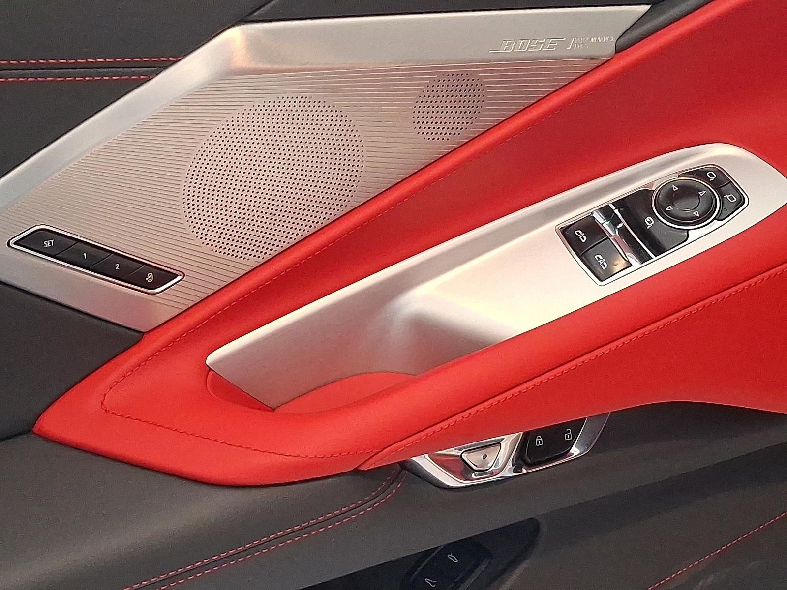 2026 Chevrolet Corvette Z06 Coupe, 2LZ, RWD - Blade Silver Metallic - GKA exterior view 9