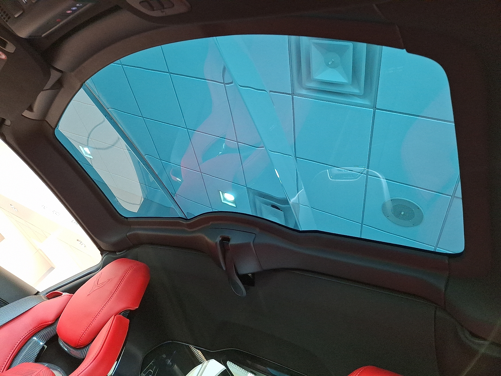 2026 Chevrolet Corvette Z06 Coupe, 2LZ, RWD - Blade Silver Metallic - GKA exterior view 11