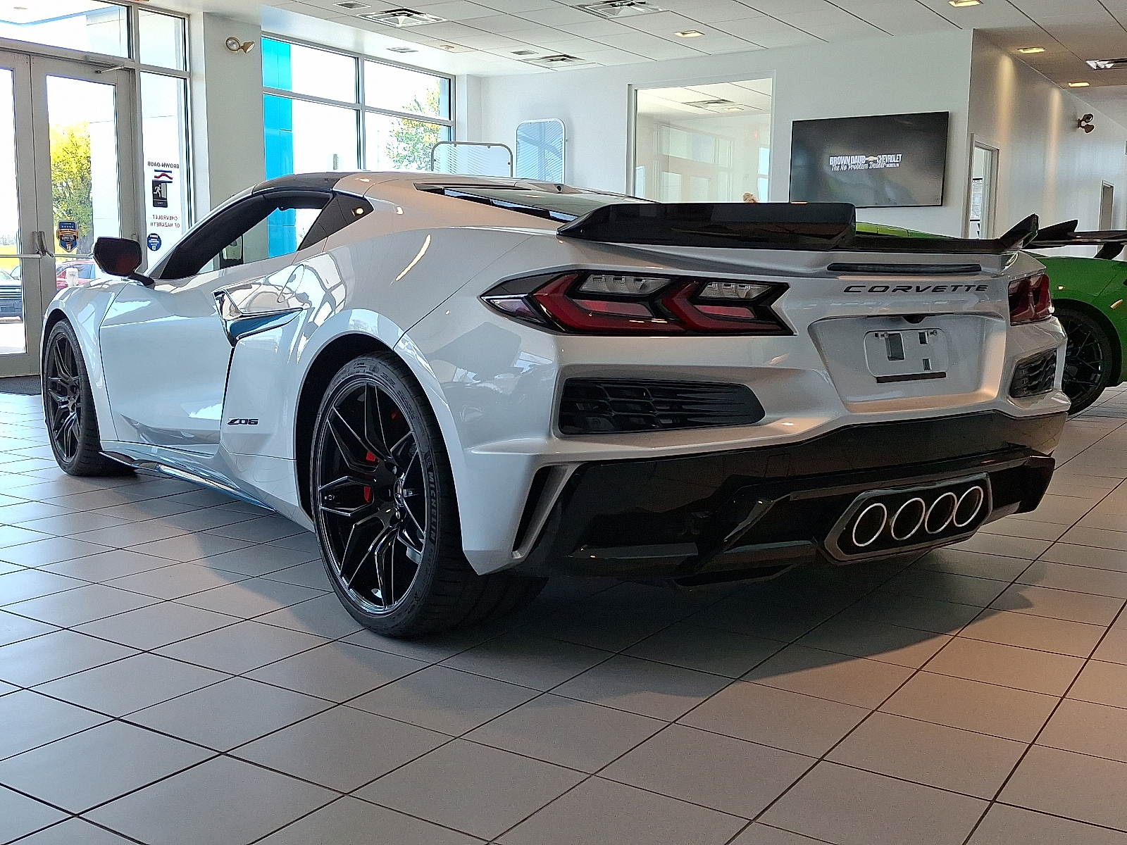 2026 Chevrolet Corvette Z06 Coupe, 2LZ, RWD - Blade Silver Metallic - GKA exterior view 3