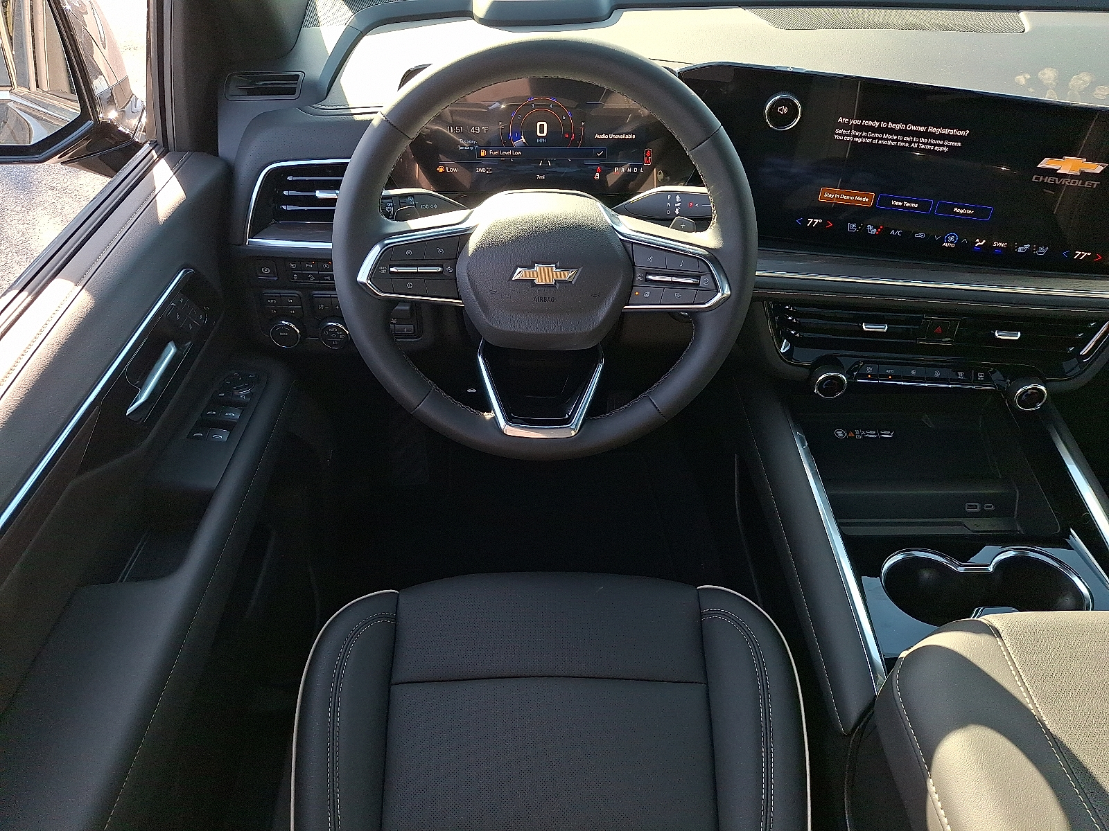 2026 Chevrolet Suburban Premier, 4WD - Black - GBA exterior view 10