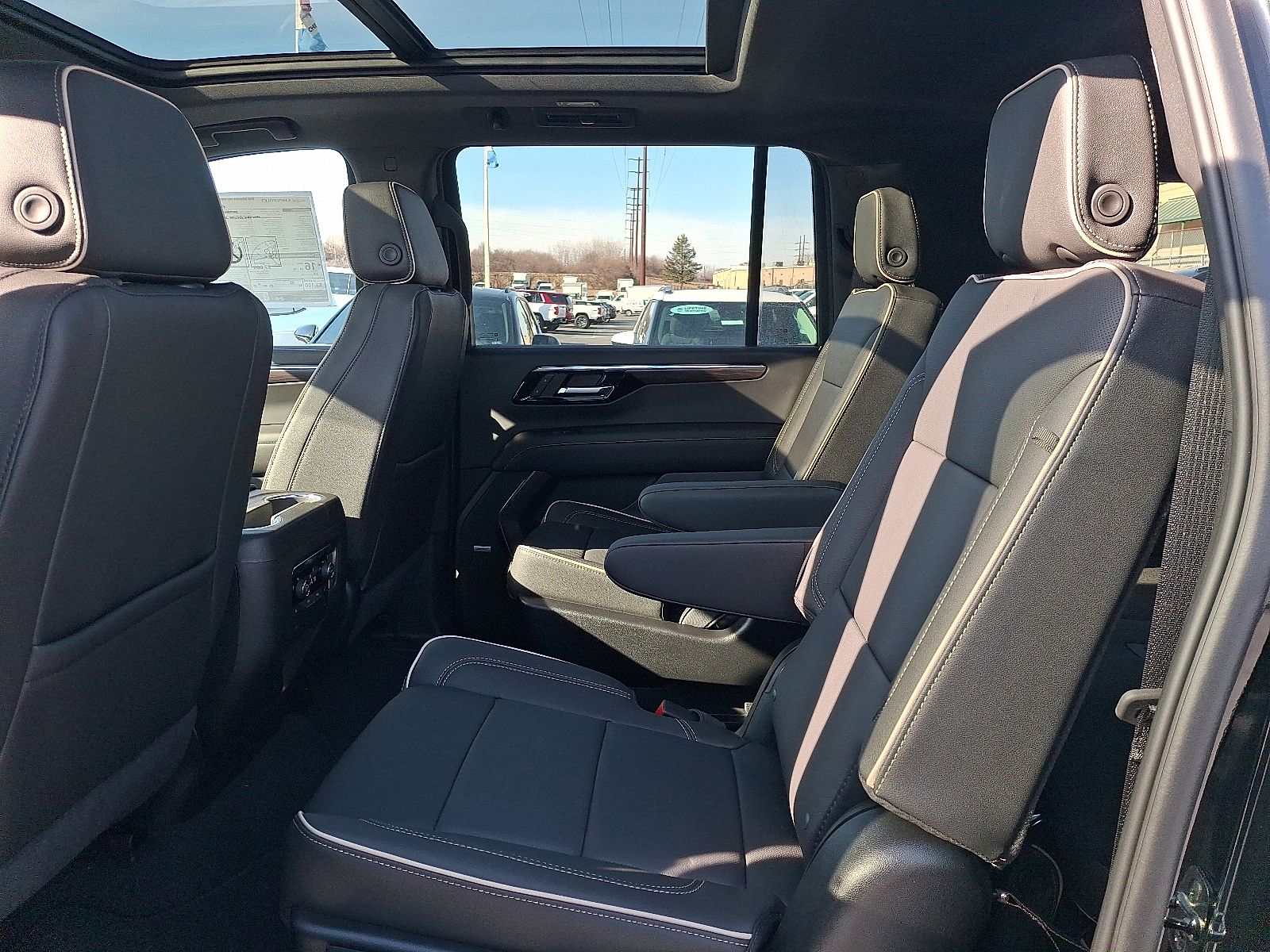 2026 Chevrolet Suburban Premier, 4WD - Black - GBA exterior view 11