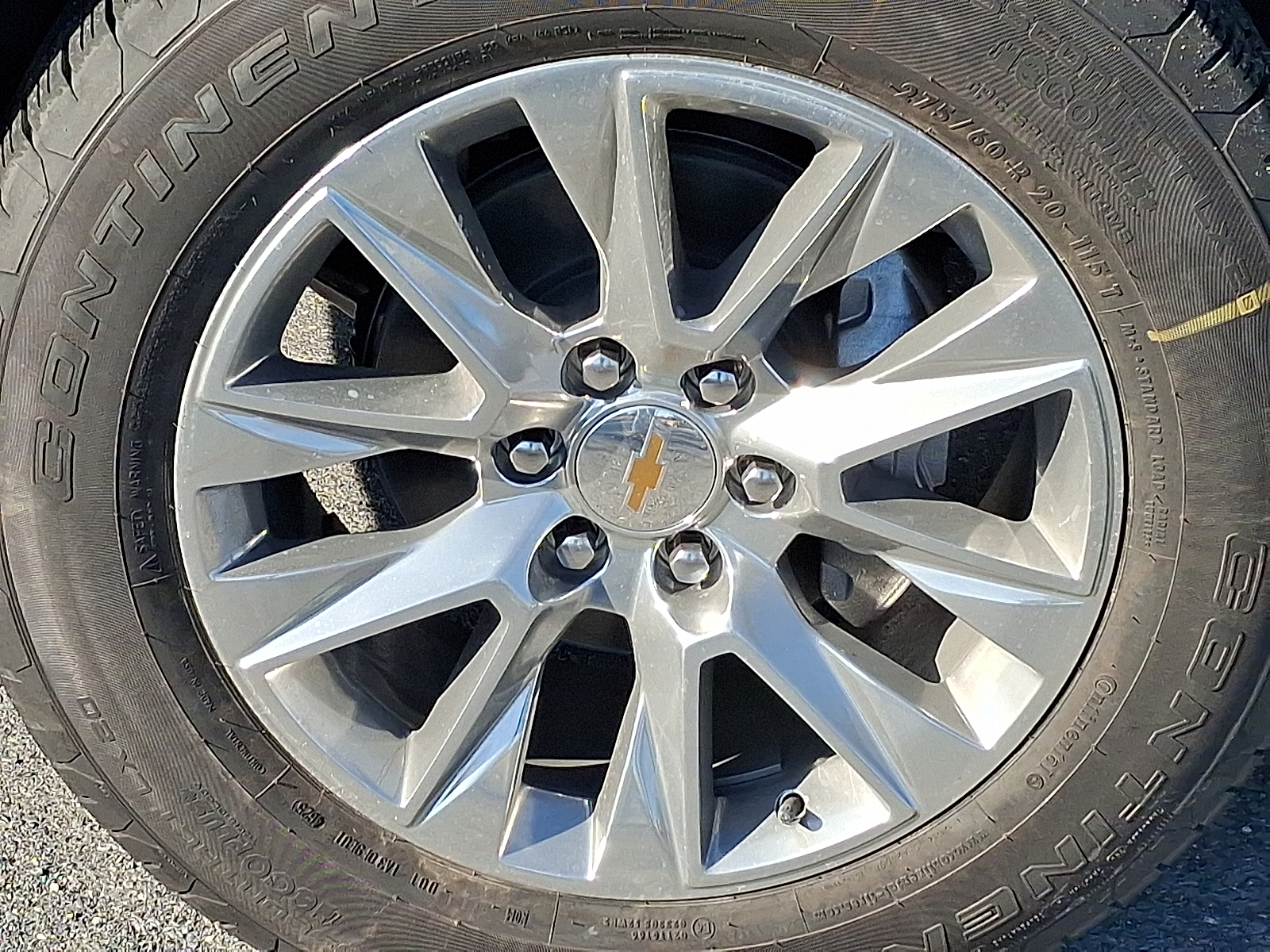 2026 Chevrolet Suburban Premier, 4WD - Black - GBA exterior view 9