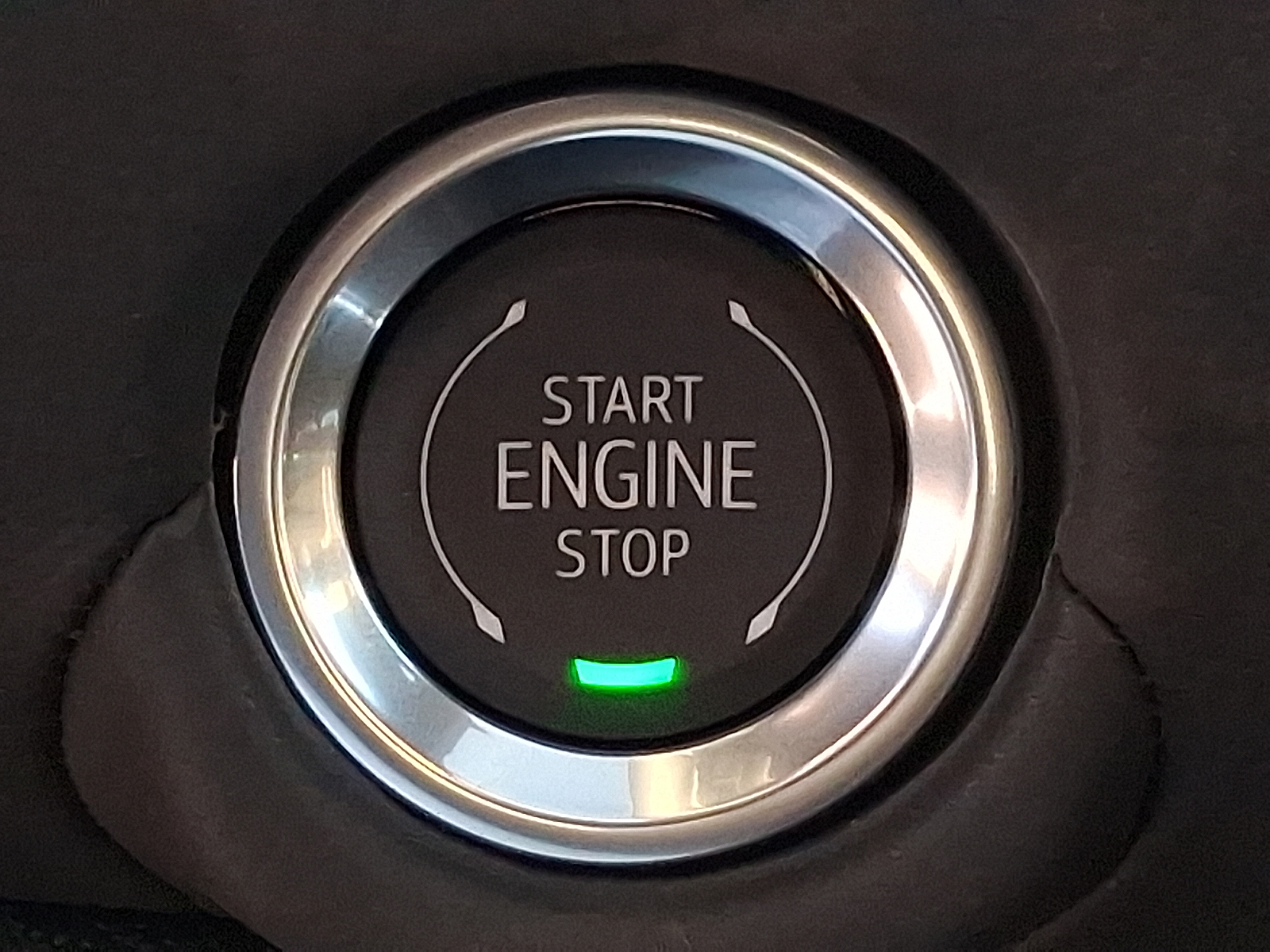 2026 Chevrolet Suburban Premier, 4WD - Black - GBA exterior view 15