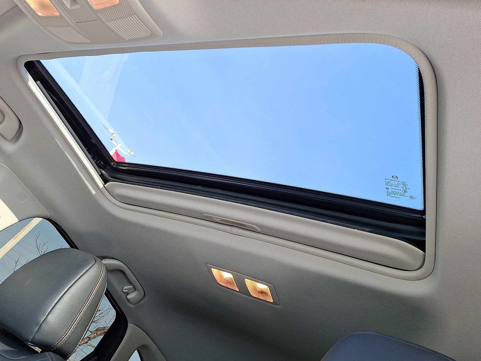 2022 Mazda CX-5 2.5 S Premium - Jet Black Mica - 41W exterior view 14