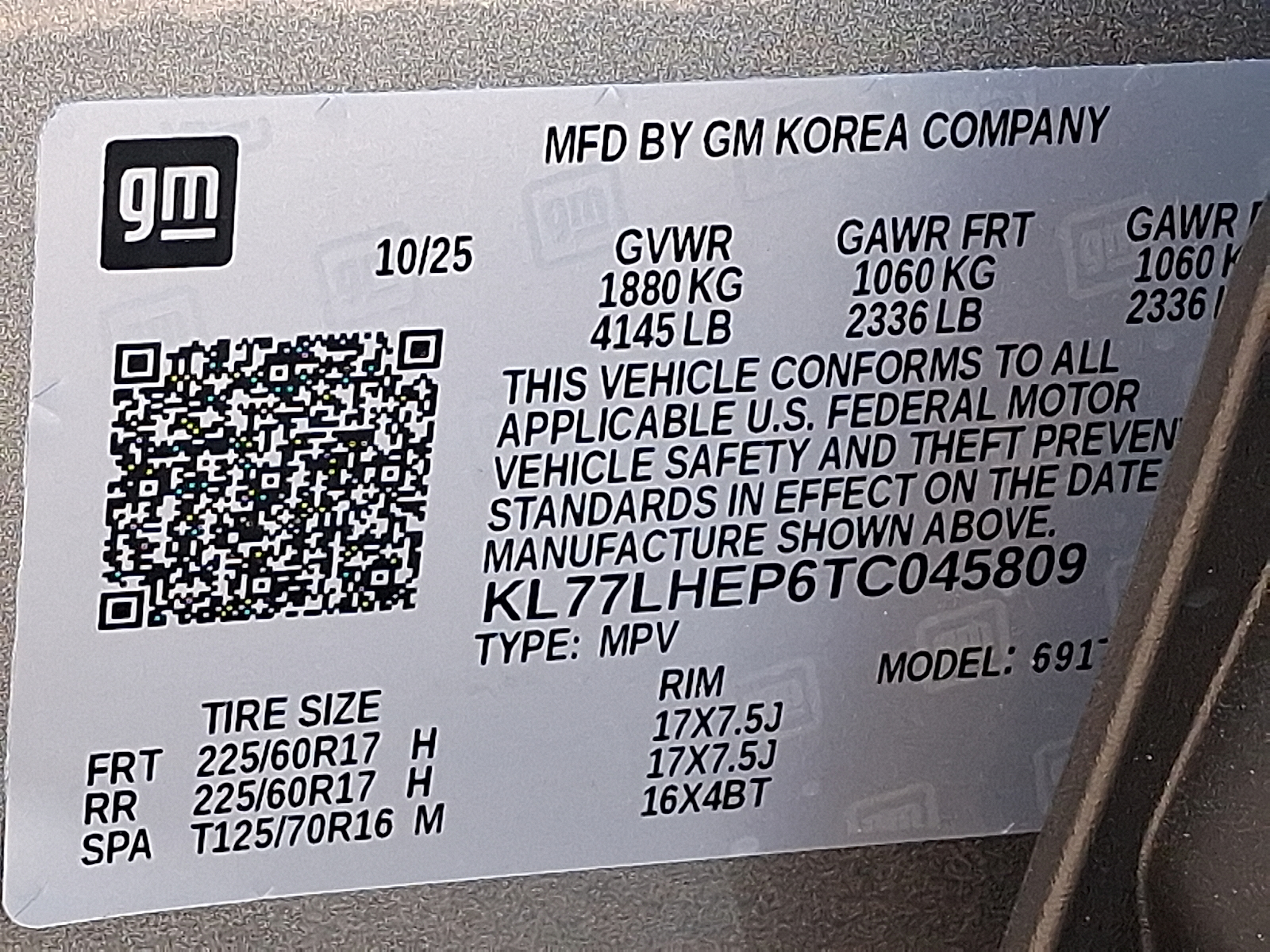 2026 Chevrolet Trax FWD LT - Sterling Gray Metallic - GZB exterior view 17