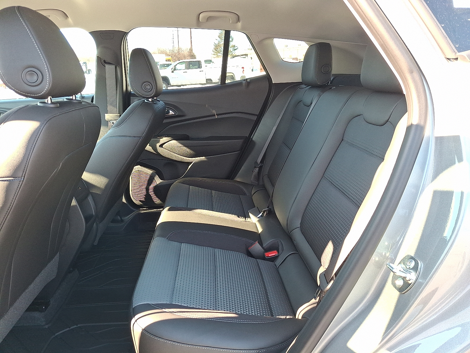 2026 Chevrolet Trax FWD LT - Sterling Gray Metallic - GZB exterior view 9