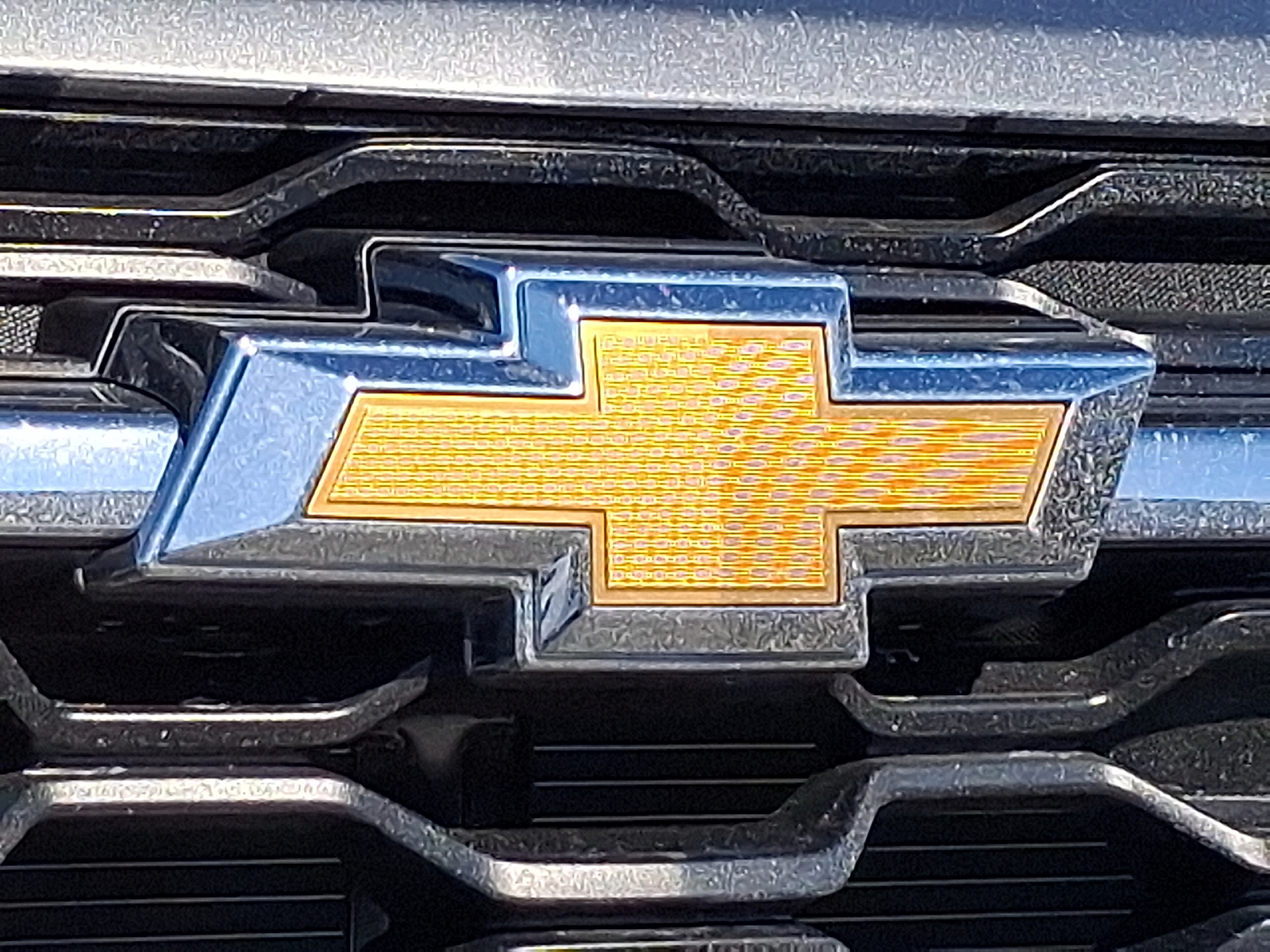 2026 Chevrolet Trax FWD LT - Sterling Gray Metallic - GZB exterior view 18