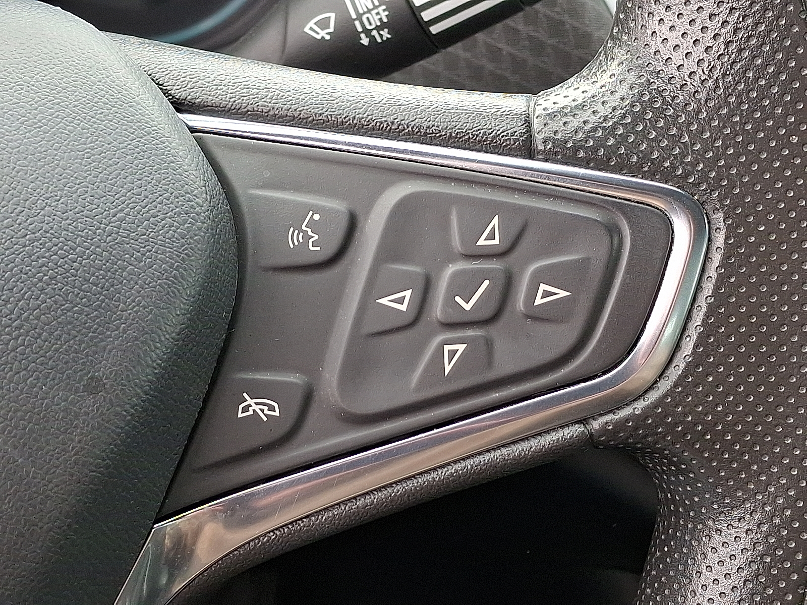 2023 Chevrolet Malibu FWD 1LT - Summit White - GAZ exterior view 19