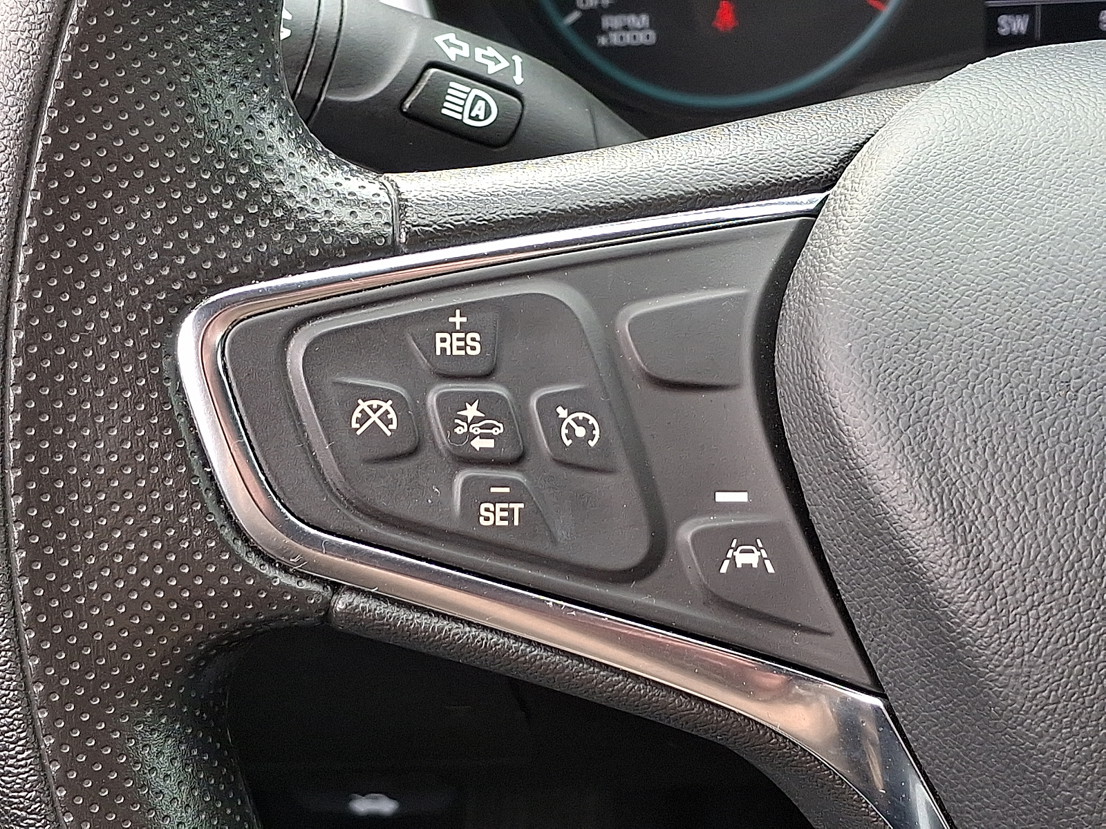 2023 Chevrolet Malibu FWD 1LT - Summit White - GAZ exterior view 18