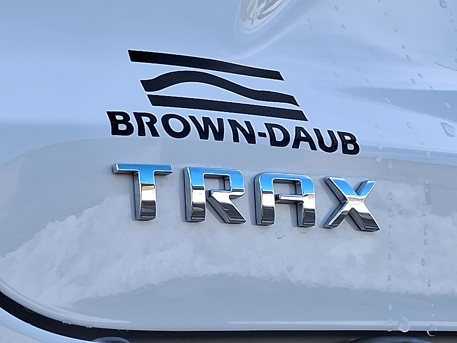 2026 Chevrolet Trax FWD LT - Summit White - GAZ exterior view 19