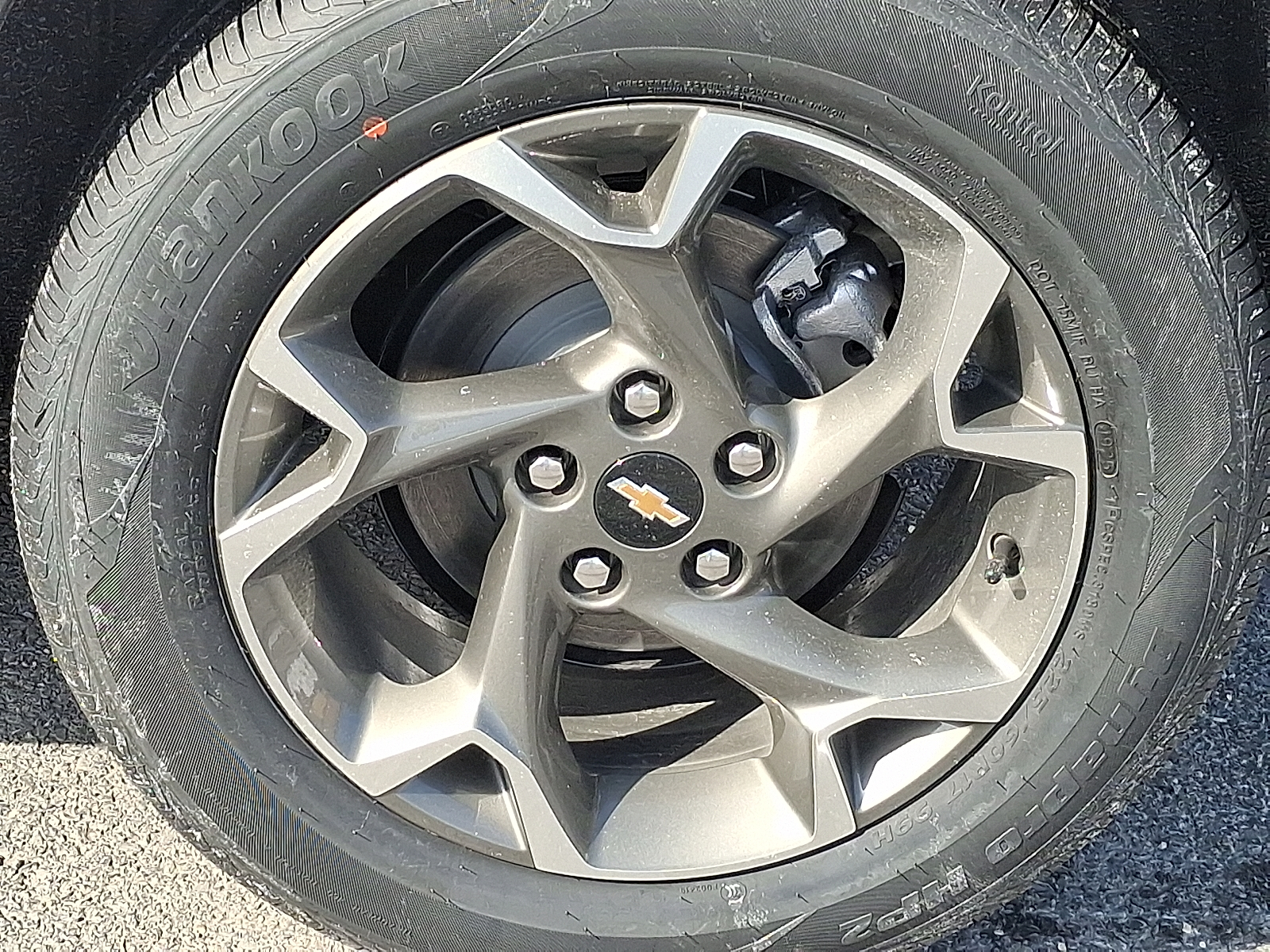 2026 Chevrolet Trax FWD LT - Summit White - GAZ exterior view 8