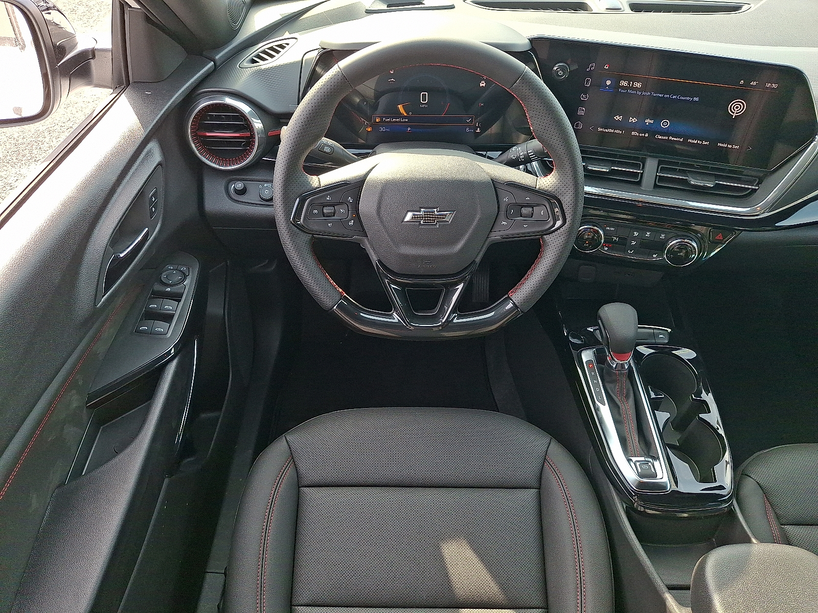 2026 Chevrolet Trax FWD 2RS - Summit White - GAZ exterior view 10