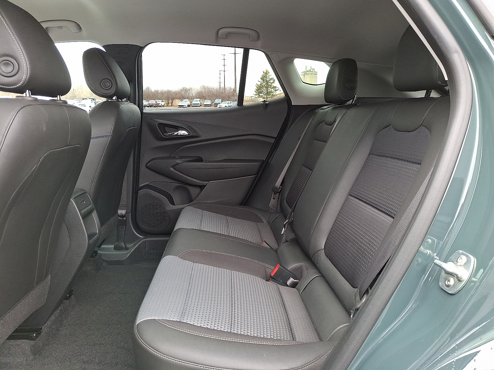 2025 Chevrolet Trax FWD LT - Cypress Gray - GBD exterior view 14