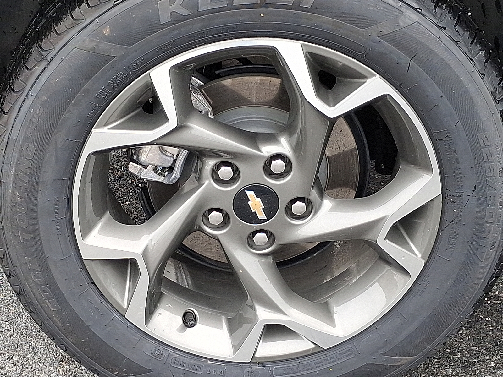 2025 Chevrolet Trax FWD LT - Cypress Gray - GBD exterior view 9