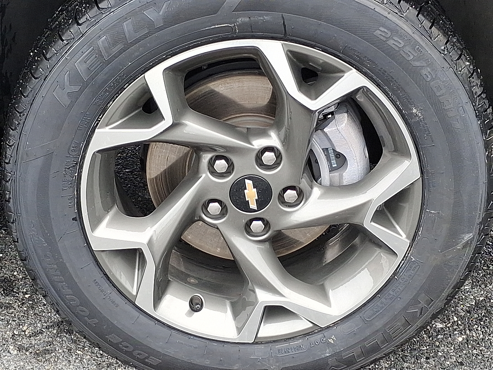 2025 Chevrolet Trax FWD LT - Cypress Gray - GBD exterior view 8