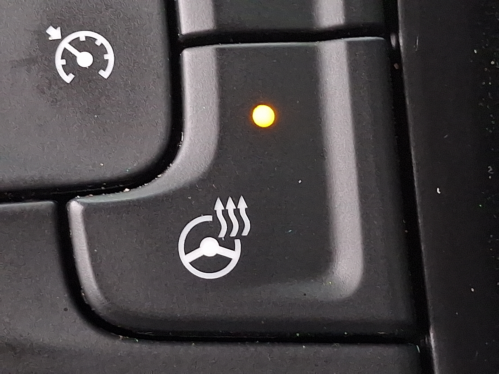 2025 Chevrolet Silverado 1500 4WD Crew Cab Standard Bed LT - Sterling Gray Metallic - GXD exterior view 4