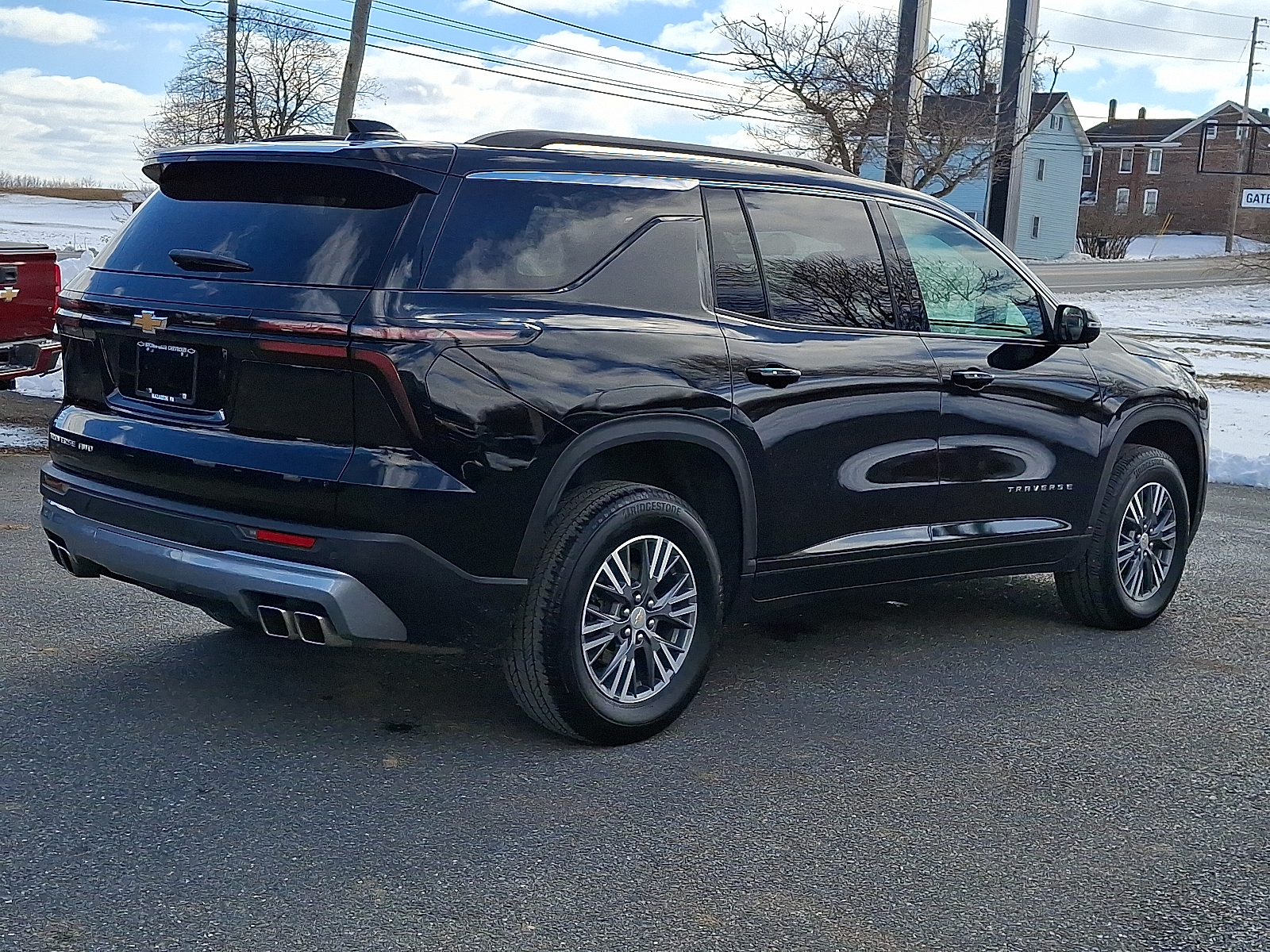 2025 Chevrolet Traverse AWD LT - Mosaic Black Metallic - GB8 exterior view 10