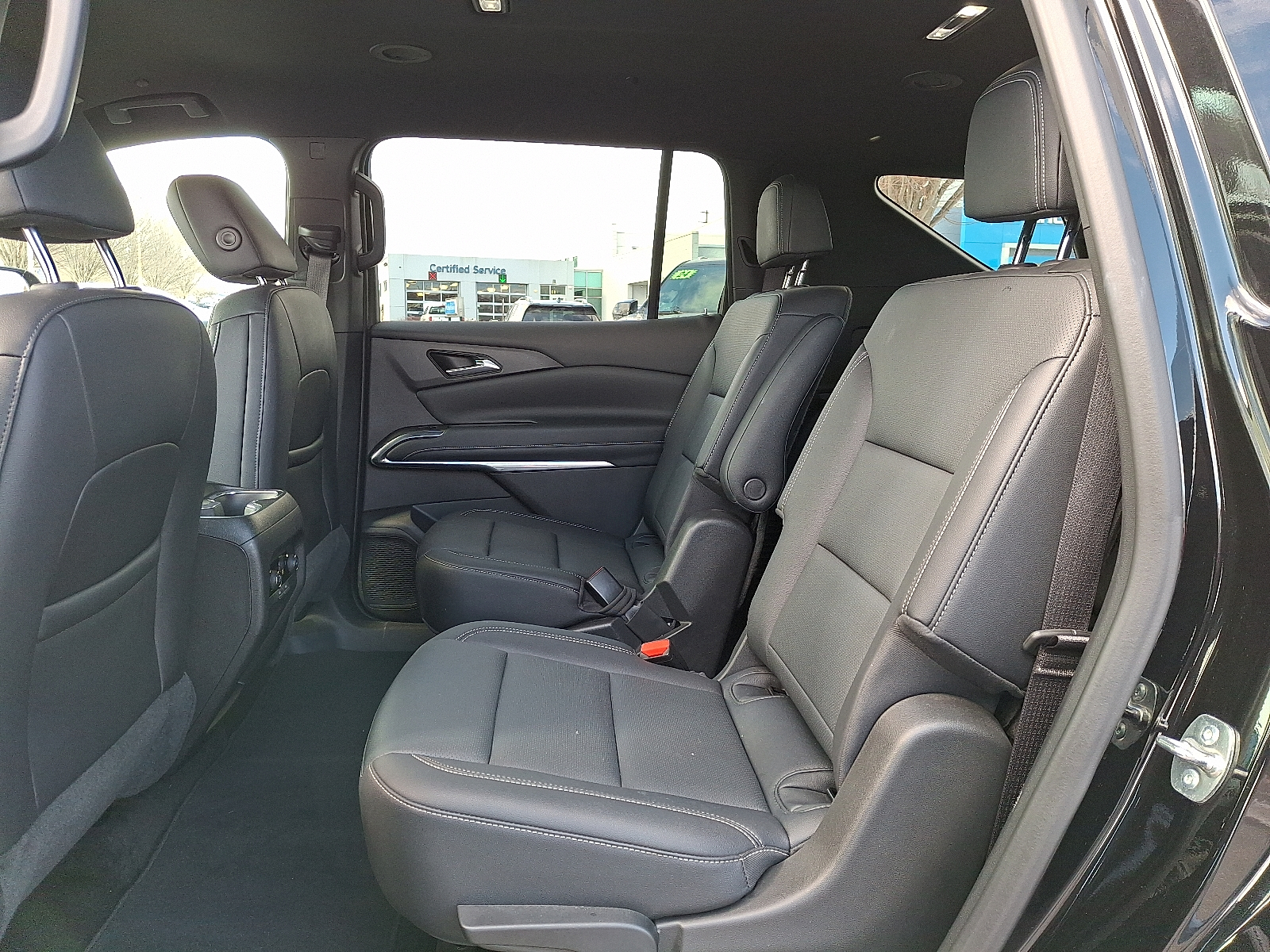 2025 Chevrolet Traverse AWD LT - Mosaic Black Metallic - GB8 exterior view 14