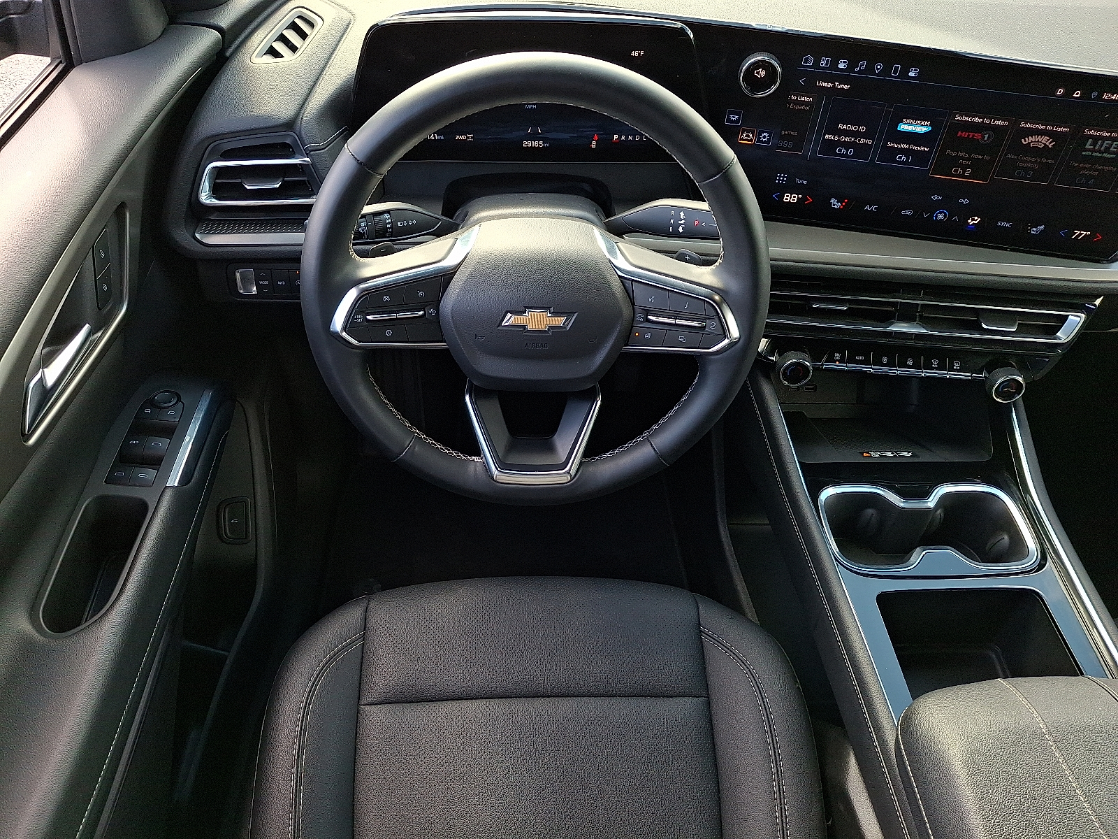 2025 Chevrolet Traverse AWD LT - Mosaic Black Metallic - GB8 exterior view 16