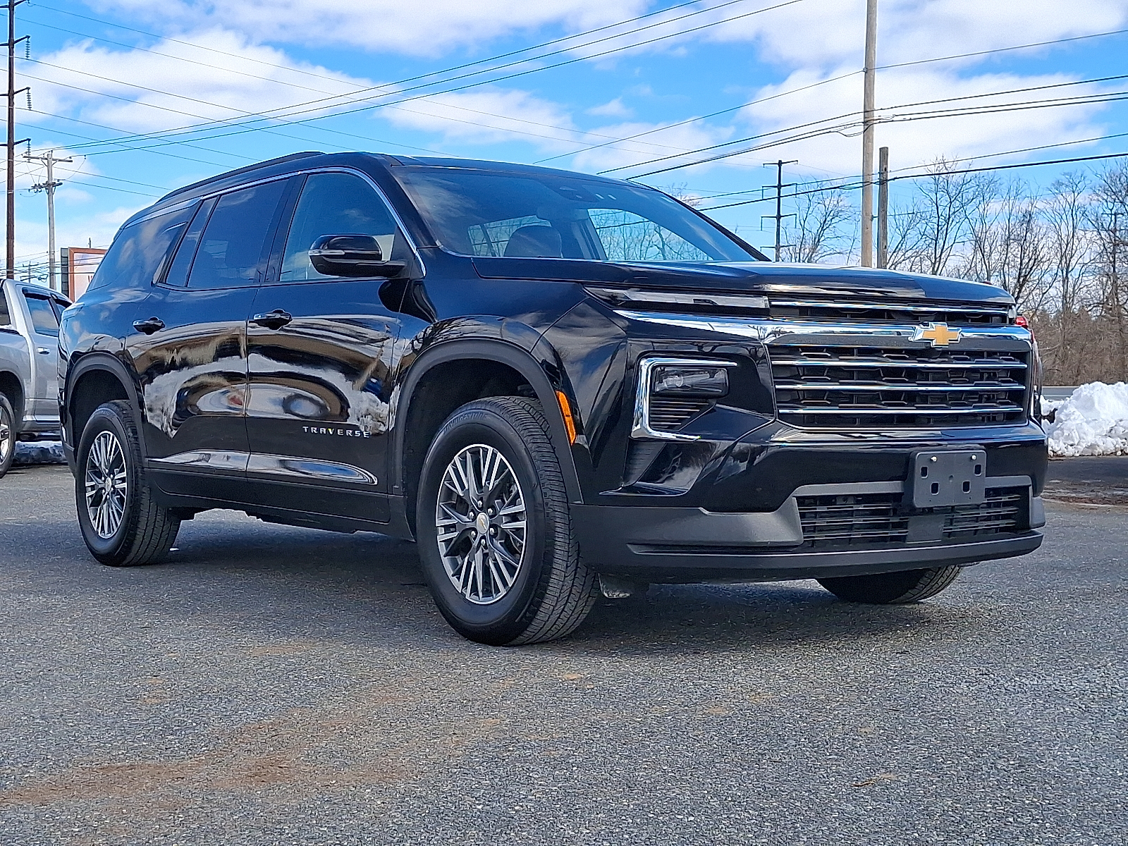 2025 Chevrolet Traverse AWD LT - Mosaic Black Metallic - GB8 exterior view 7