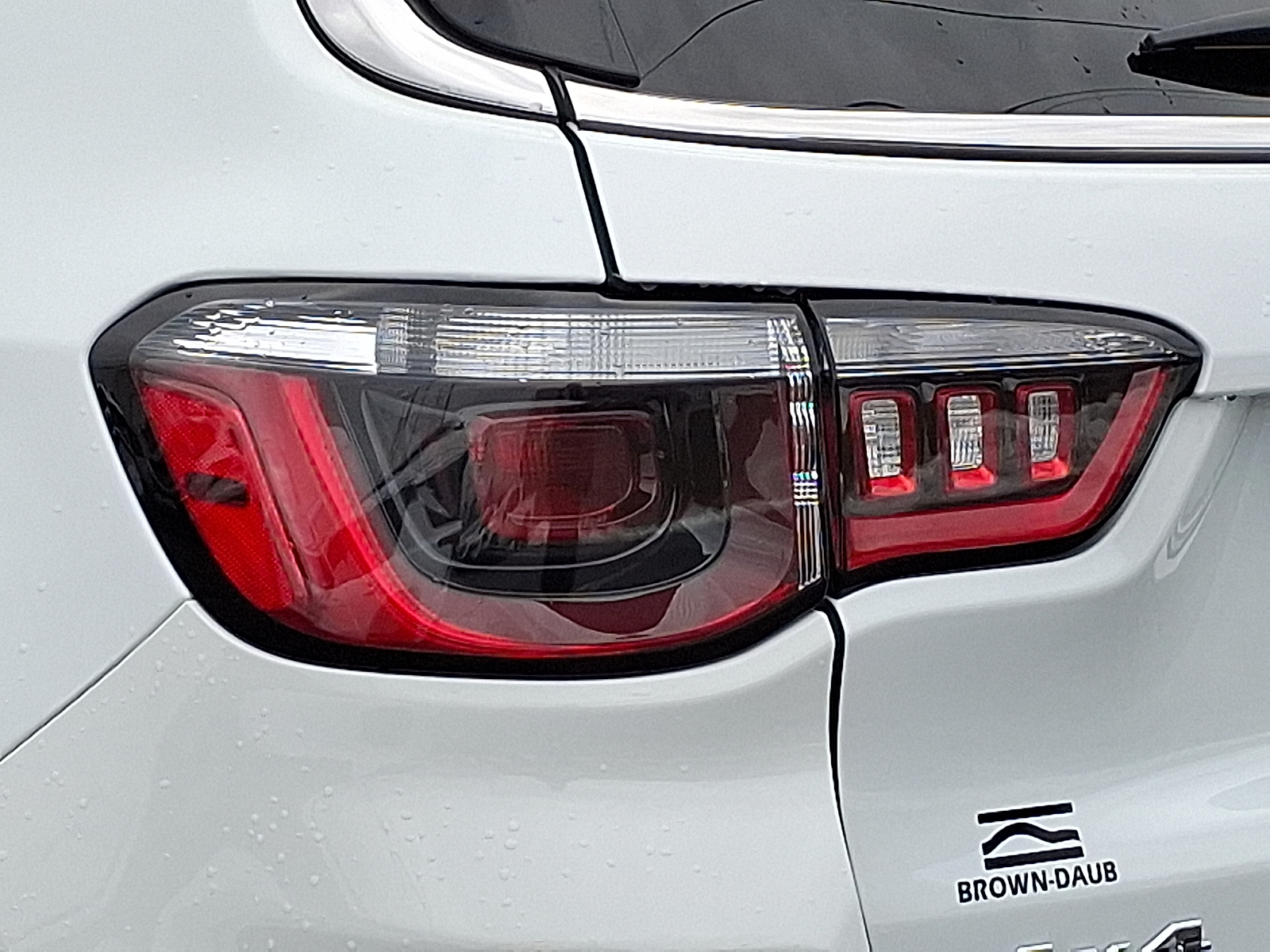 2024 Jeep Compass Latitude 4x4 - Bright White Clearcoat - PW7 exterior view 13