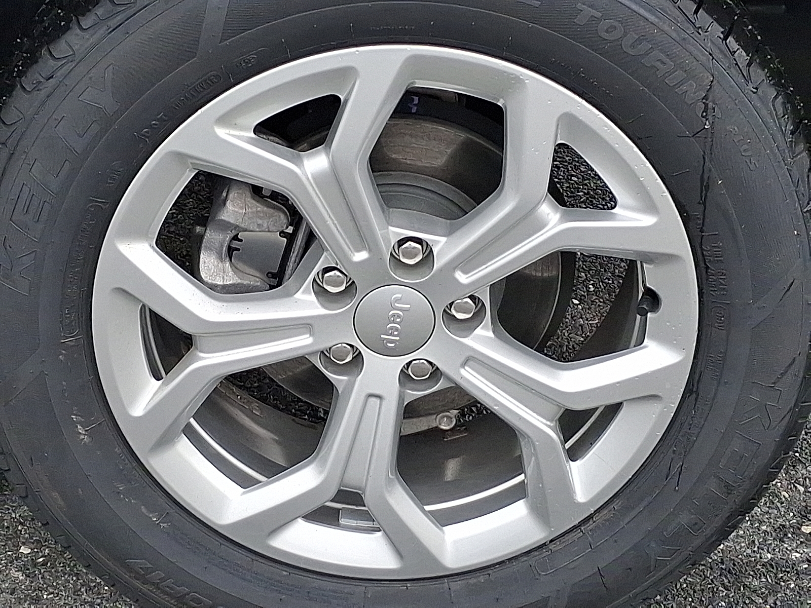 2024 Jeep Compass Latitude 4x4 - Bright White Clearcoat - PW7 exterior view 10