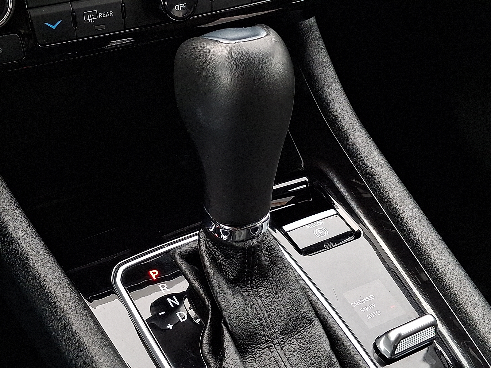 2024 Jeep Compass Latitude 4x4 - Silver Zynith Metallic Clearcoat - PSE exterior view 20