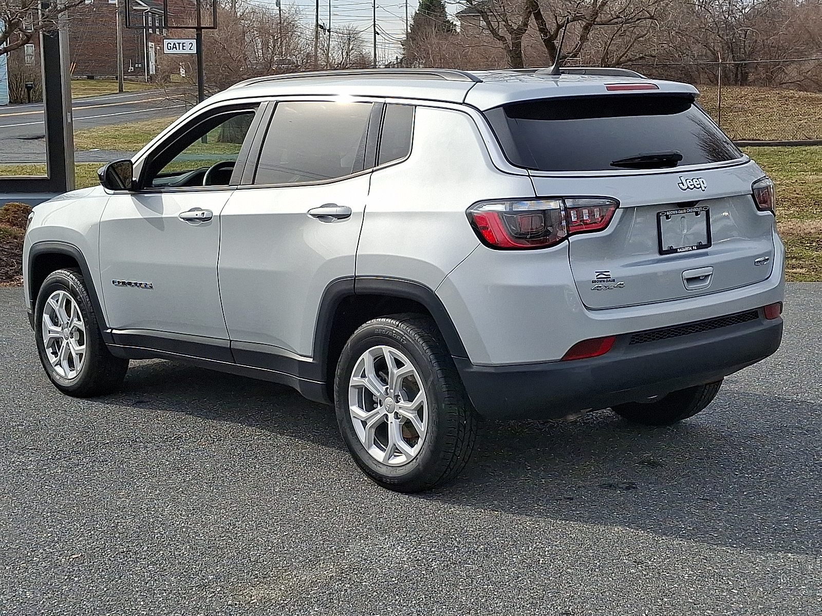 2024 Jeep Compass Latitude 4x4 - Silver Zynith Metallic Clearcoat - PSE exterior view 4