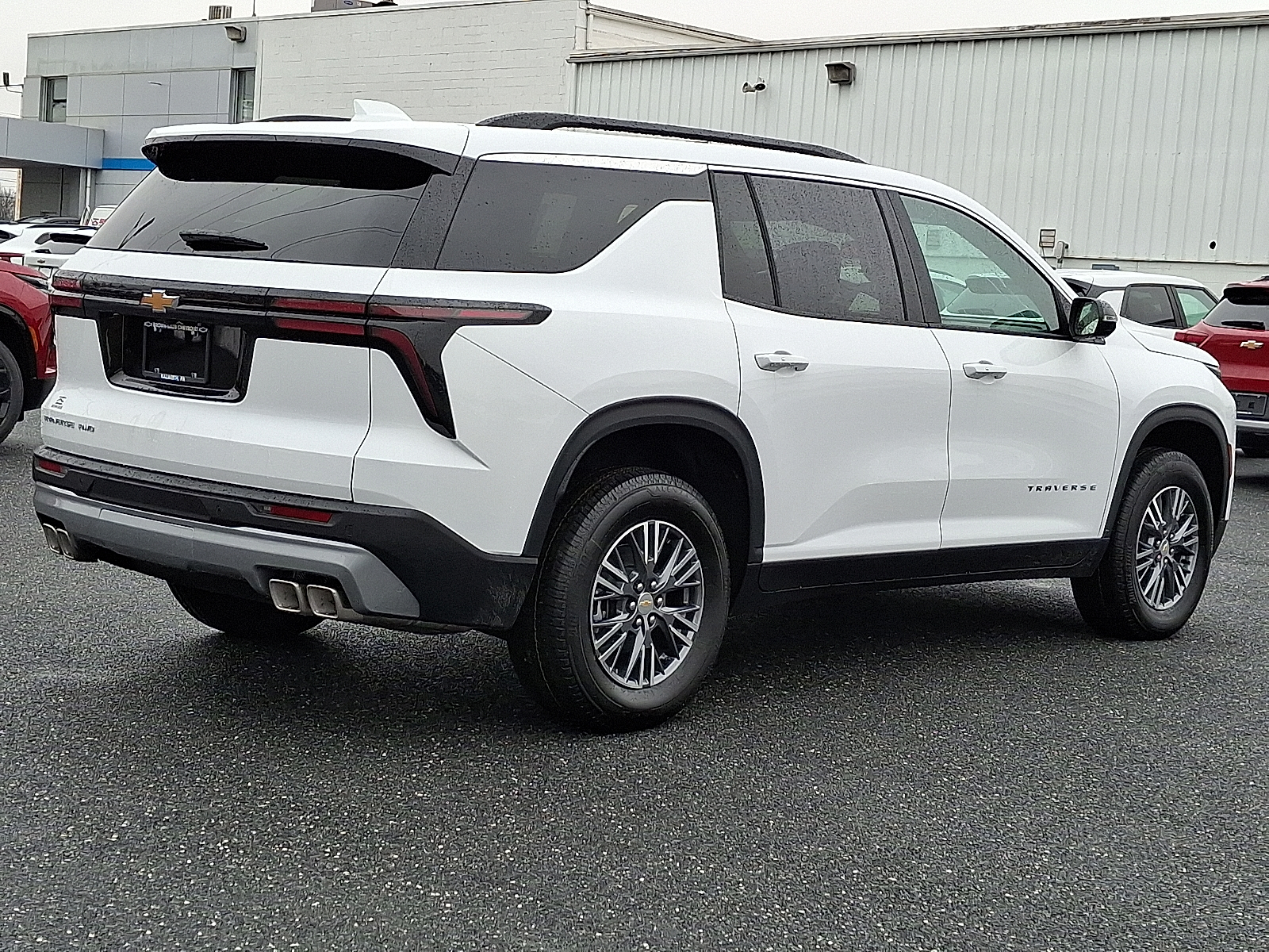 2026 Chevrolet Traverse AWD LT - Summit White - GAZ exterior view 7
