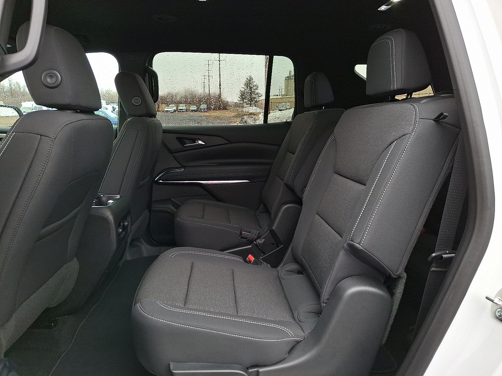 2026 Chevrolet Traverse AWD LT - Summit White - GAZ exterior view 10