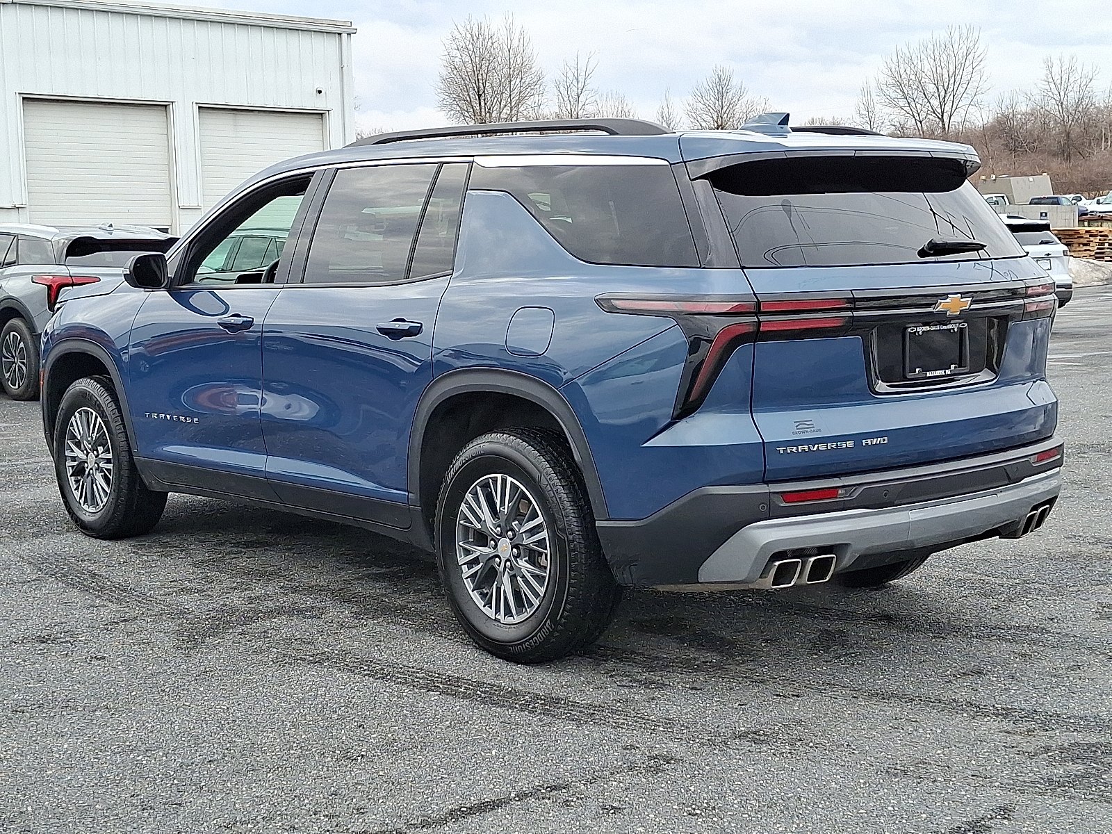 2025 Chevrolet Traverse AWD LT - Lakeshore Blue Metallic - GXP exterior view 8
