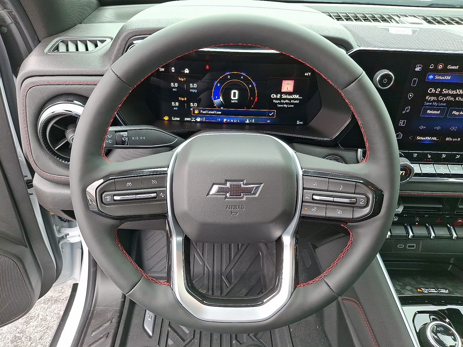 2026 Chevrolet Colorado Z71, 4WD - Summit White - GAZ exterior view 14