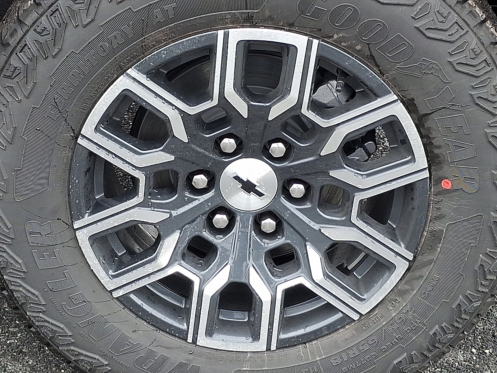 2026 Chevrolet Colorado Z71, 4WD - Summit White - GAZ exterior view 9